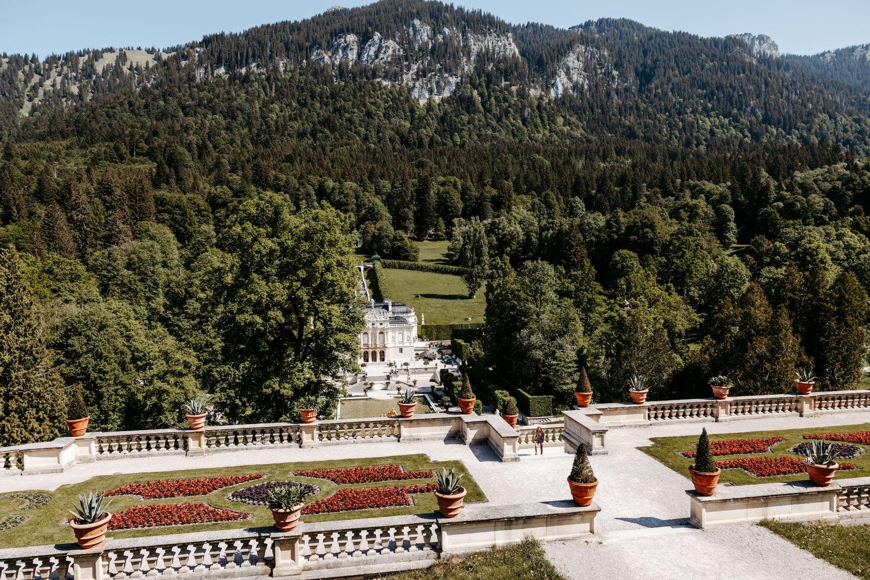 Neuschwanstein Castle tour and Bavarian Alps scenery — image 15