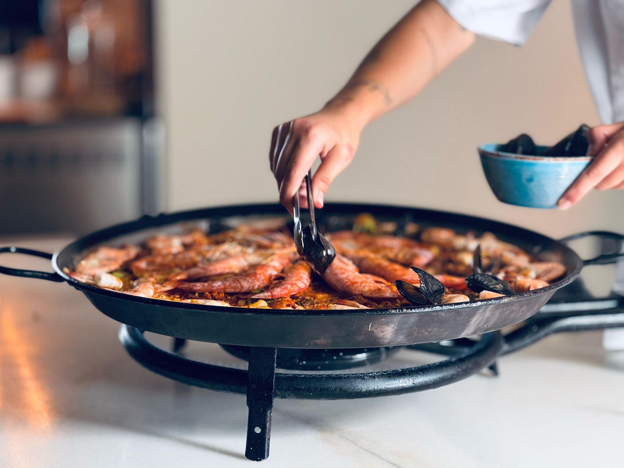 paella cooking class in Seville — photo 7