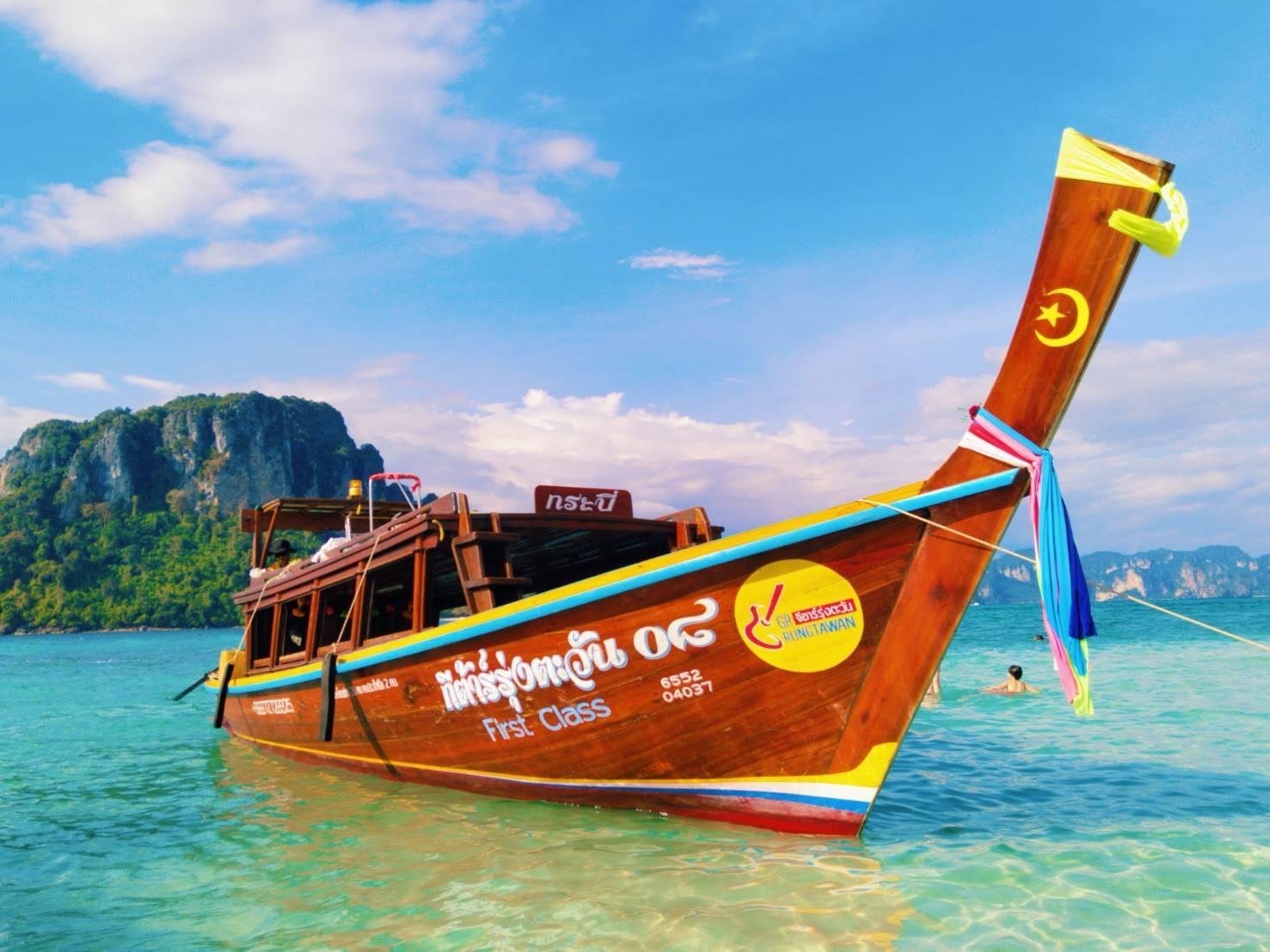 Krabi Hong Island Sunset & Bioluminescent Plankton Tour with BBQ Dinner