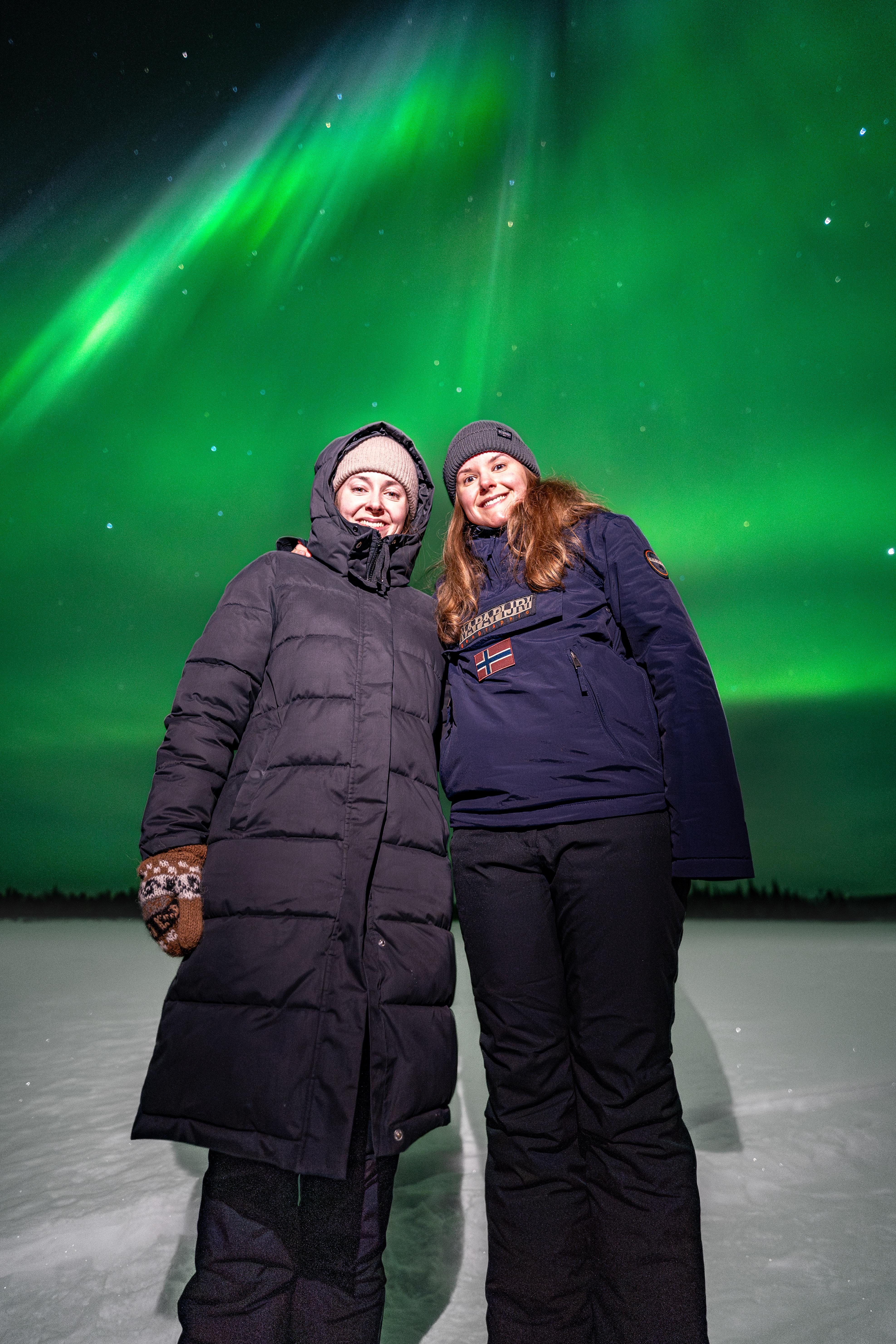 Rovaniemi Aurora Hunt – Expert-Led Northern Lights Chase with Free Photos