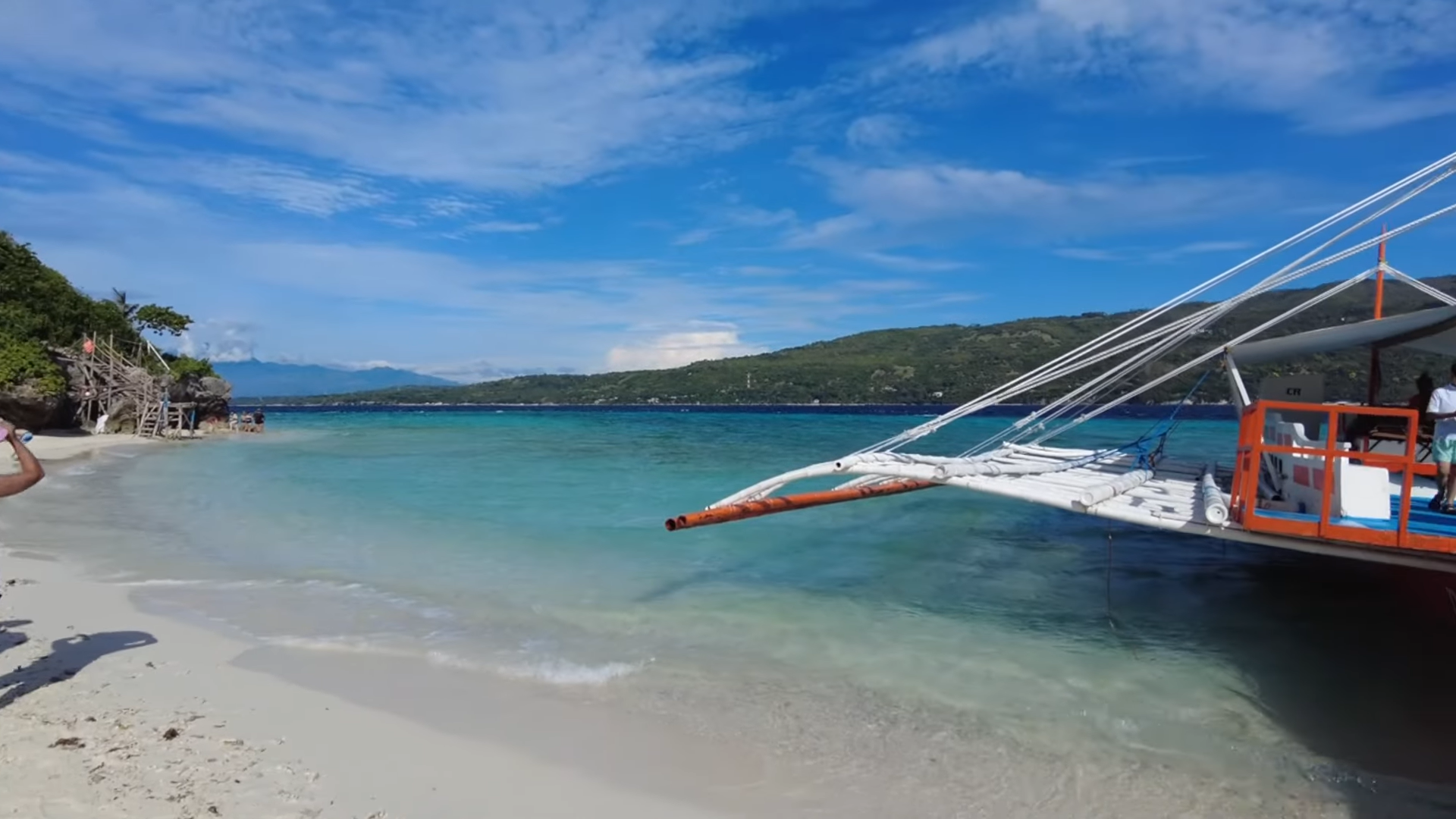 Oslob Triple Adventure: Whale Sharks, Tumalog Falls & Sumilon Island