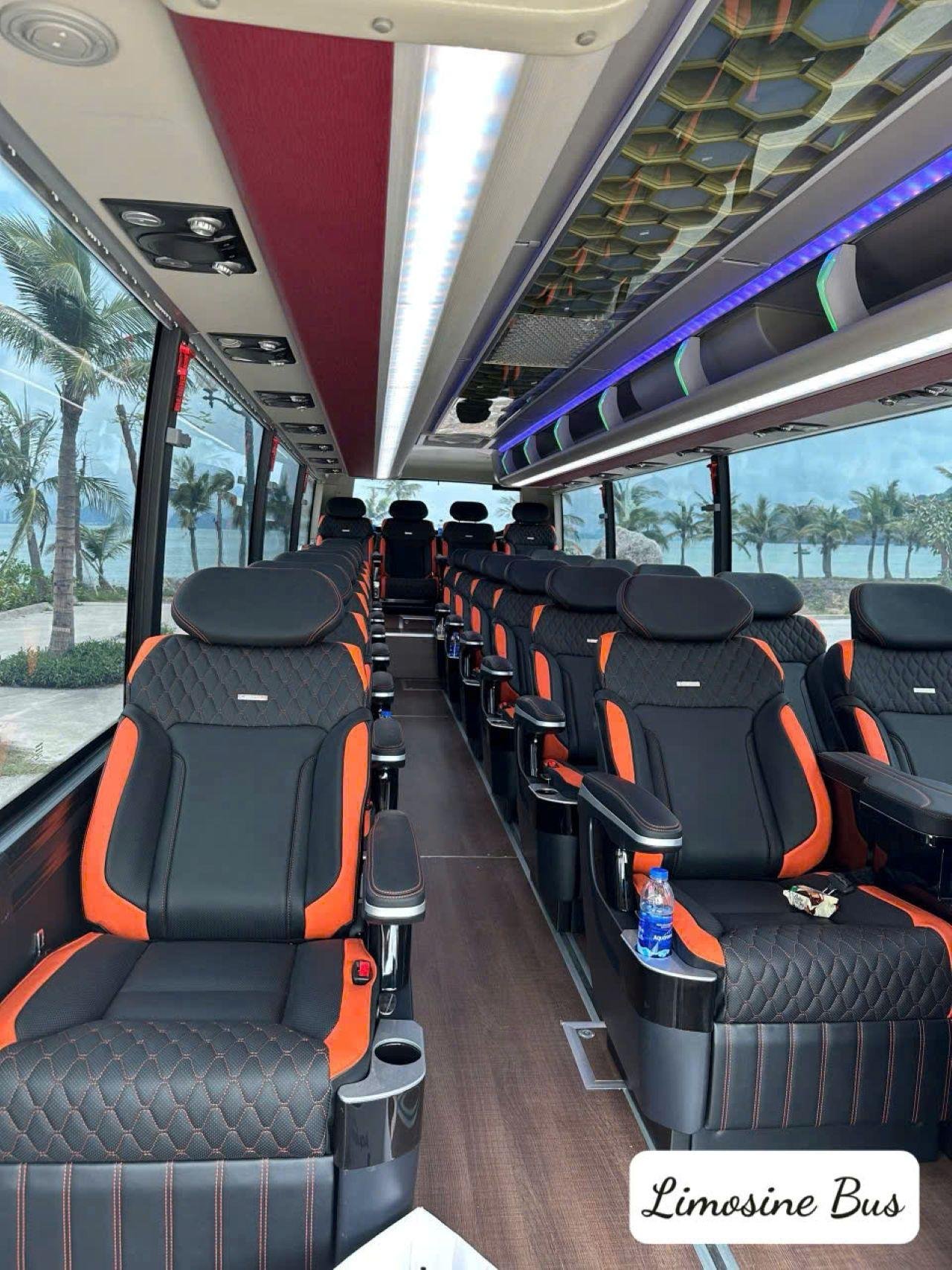 Ha Long Bay Day Trip from Hanoi: Luxury or Standard Cruise with Lunch