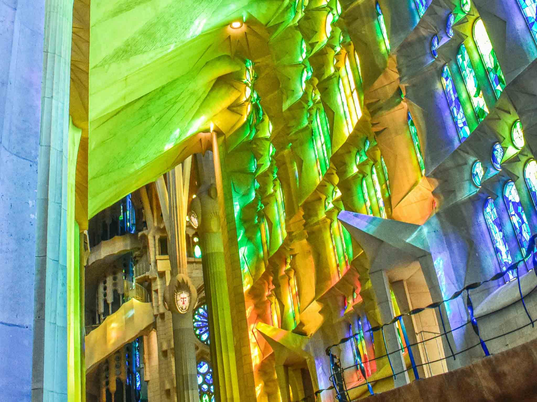 Barcelona Gaudí tours — Sagrada Família interior, Park Güell mosaics, Casa Batlló and La Pedrera — image 17