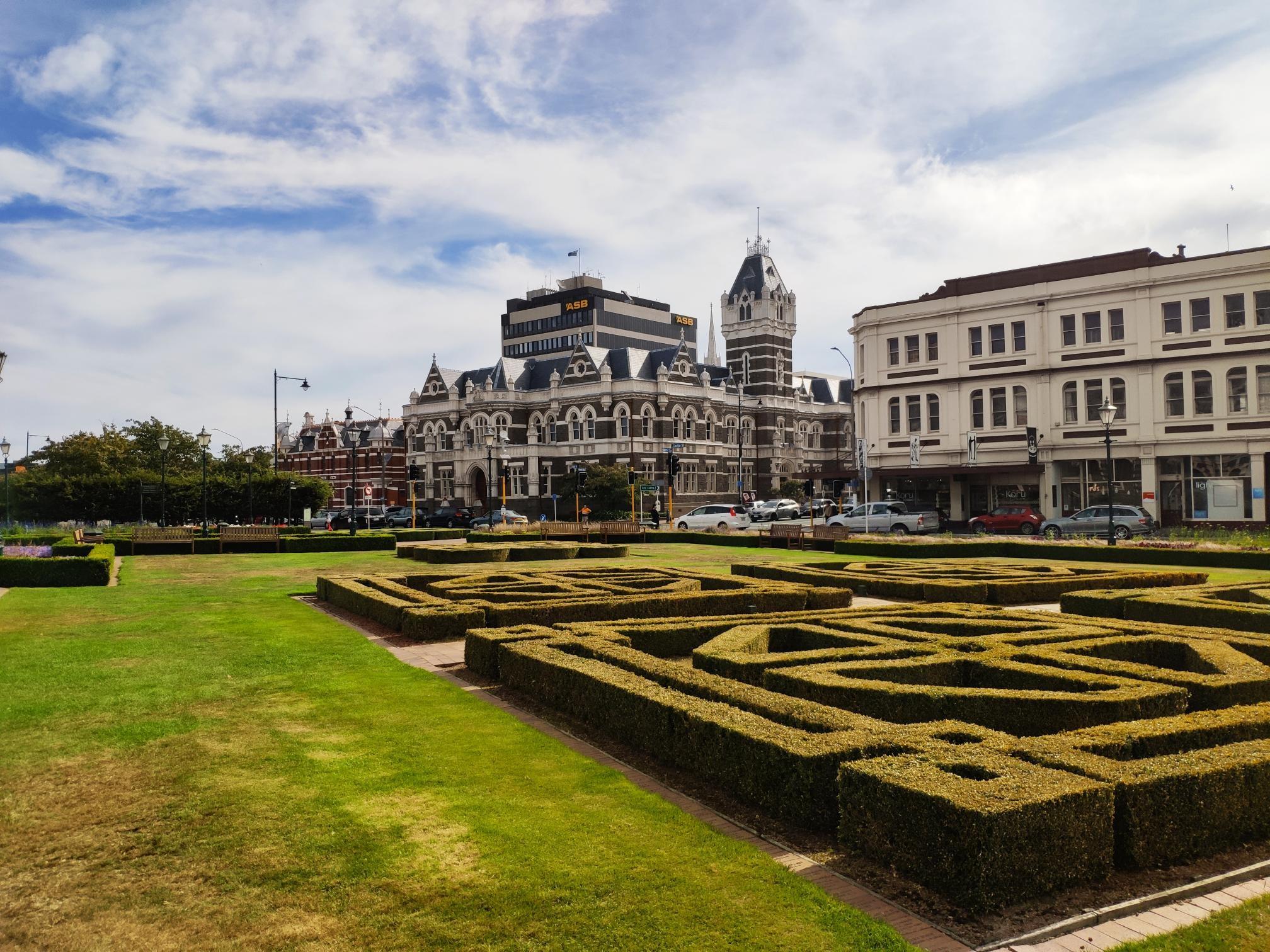 Dunedin Heritage & Larnach Castle Gardens Experience