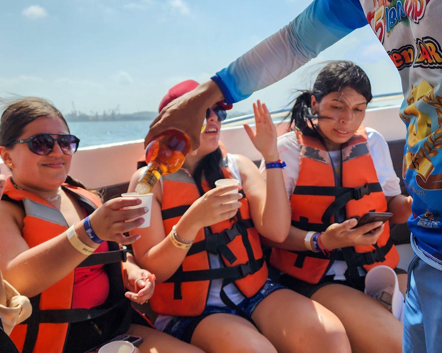 Cartagena VIP Party Boat: Cholón Island Celebration with Open Bar