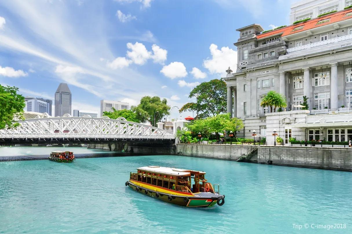 Singapore River Bumboat Cruise with Round-Trip Hotel Transport
