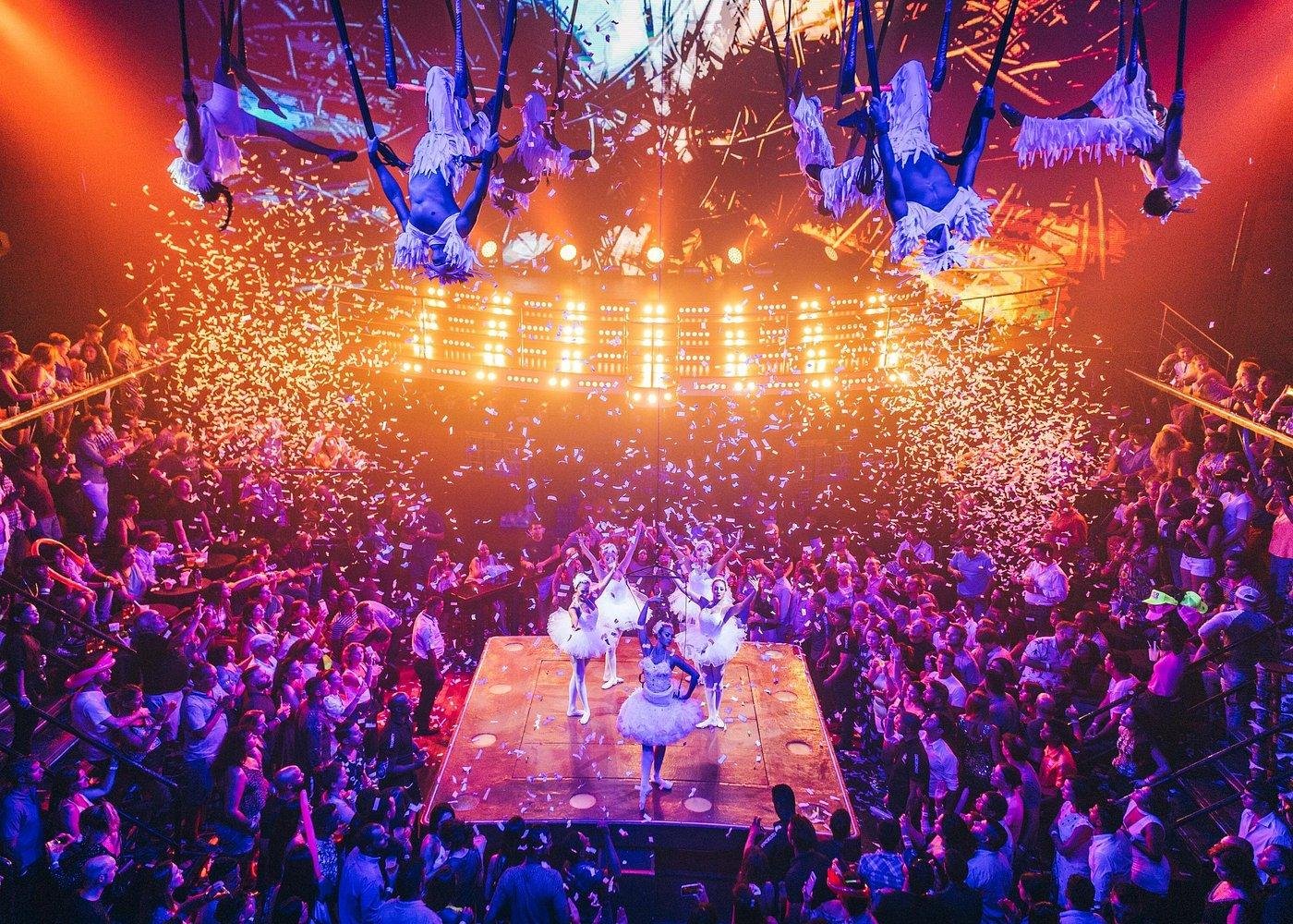 Cancun Taco Crawl & Coco Bongo Nightlife Combo