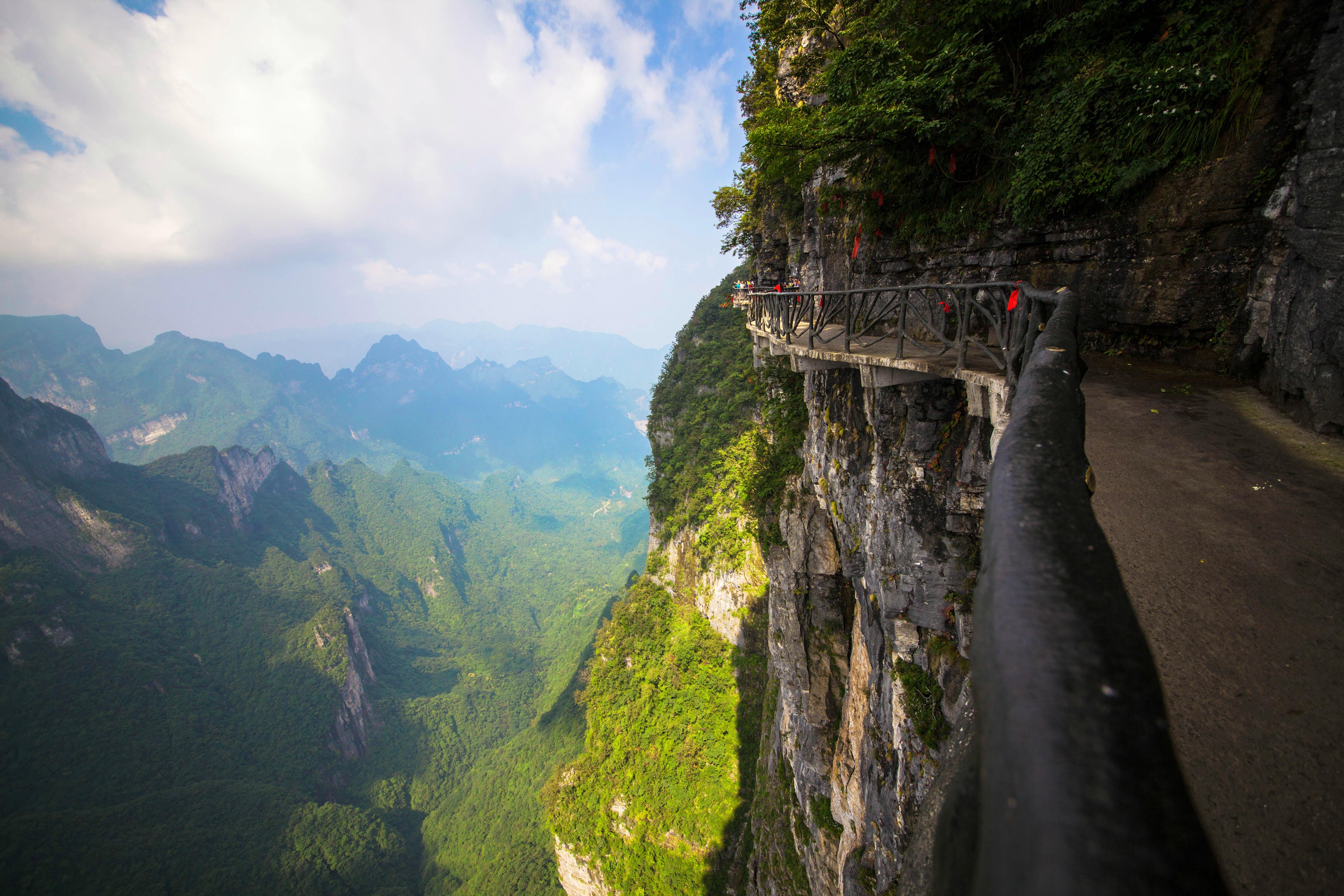 Zhangjiajie Mountain & Furong Town Day-to-Night Tour