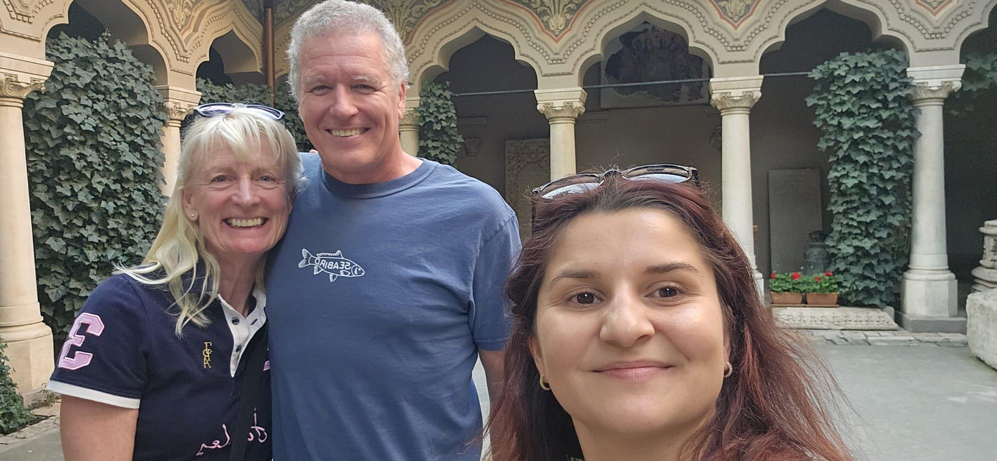 Bucharest City Highlights Walking Tour with Traditional Snack