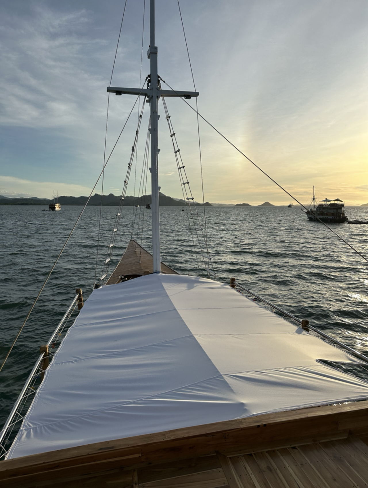 Labuan Bajo: 3-Day Komodo Island Phinisi Sailing Adventure