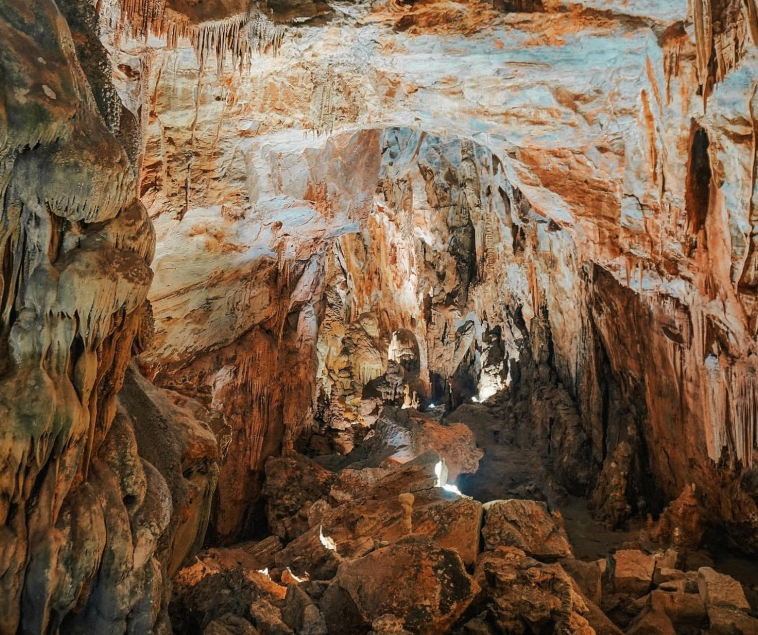 Phong Nha Cave boat tour Son River dragon boat and Paradise Cave karst — image 28