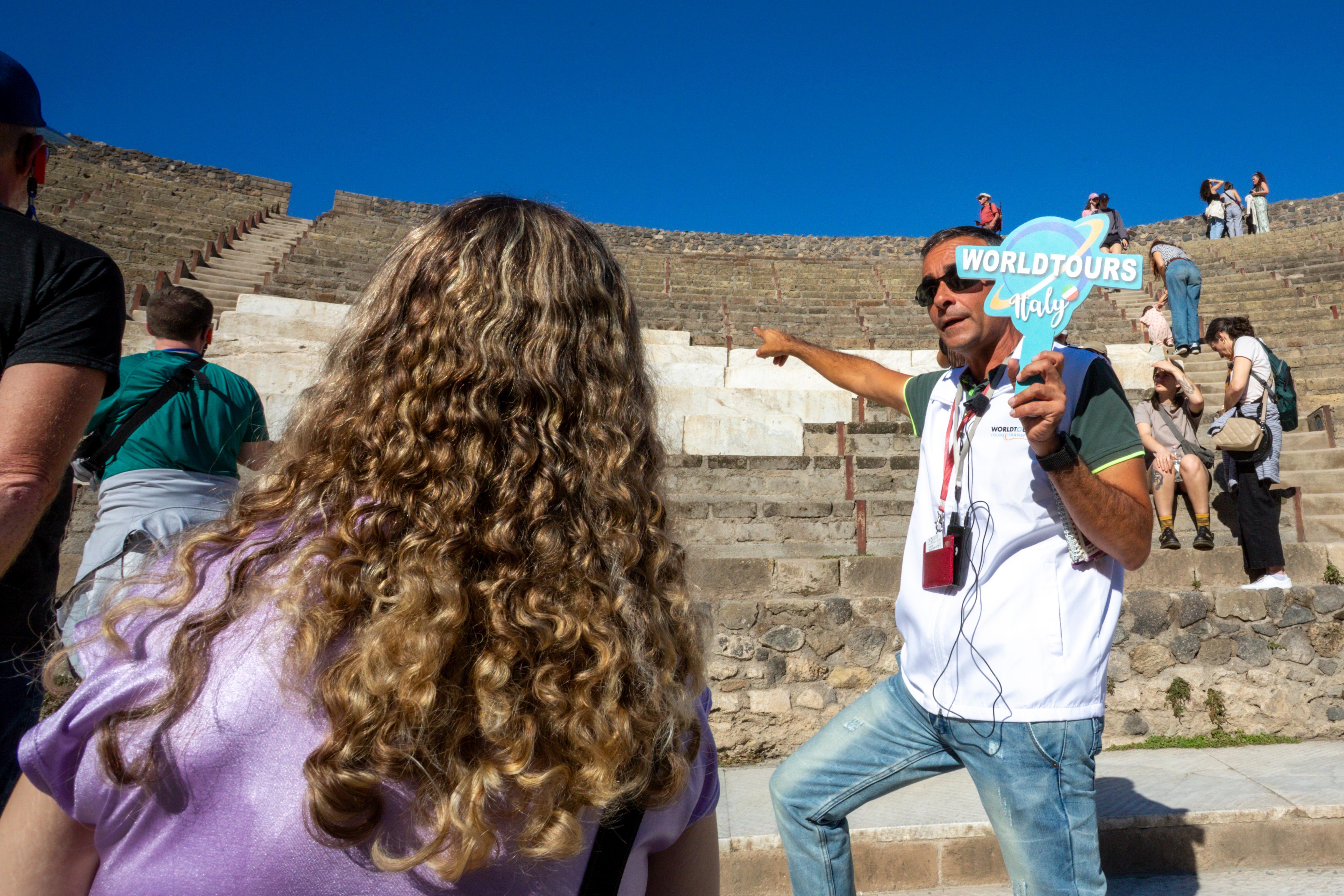 Pompeii & Vesuvius Small-Group Experience with Lunch from Naples