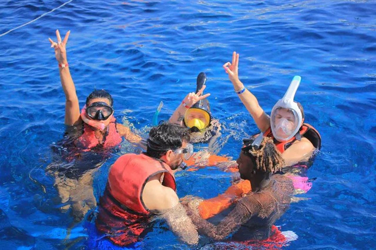 Sharm El Sheikh: Private Yacht Snorkeling & Diving Day Trip