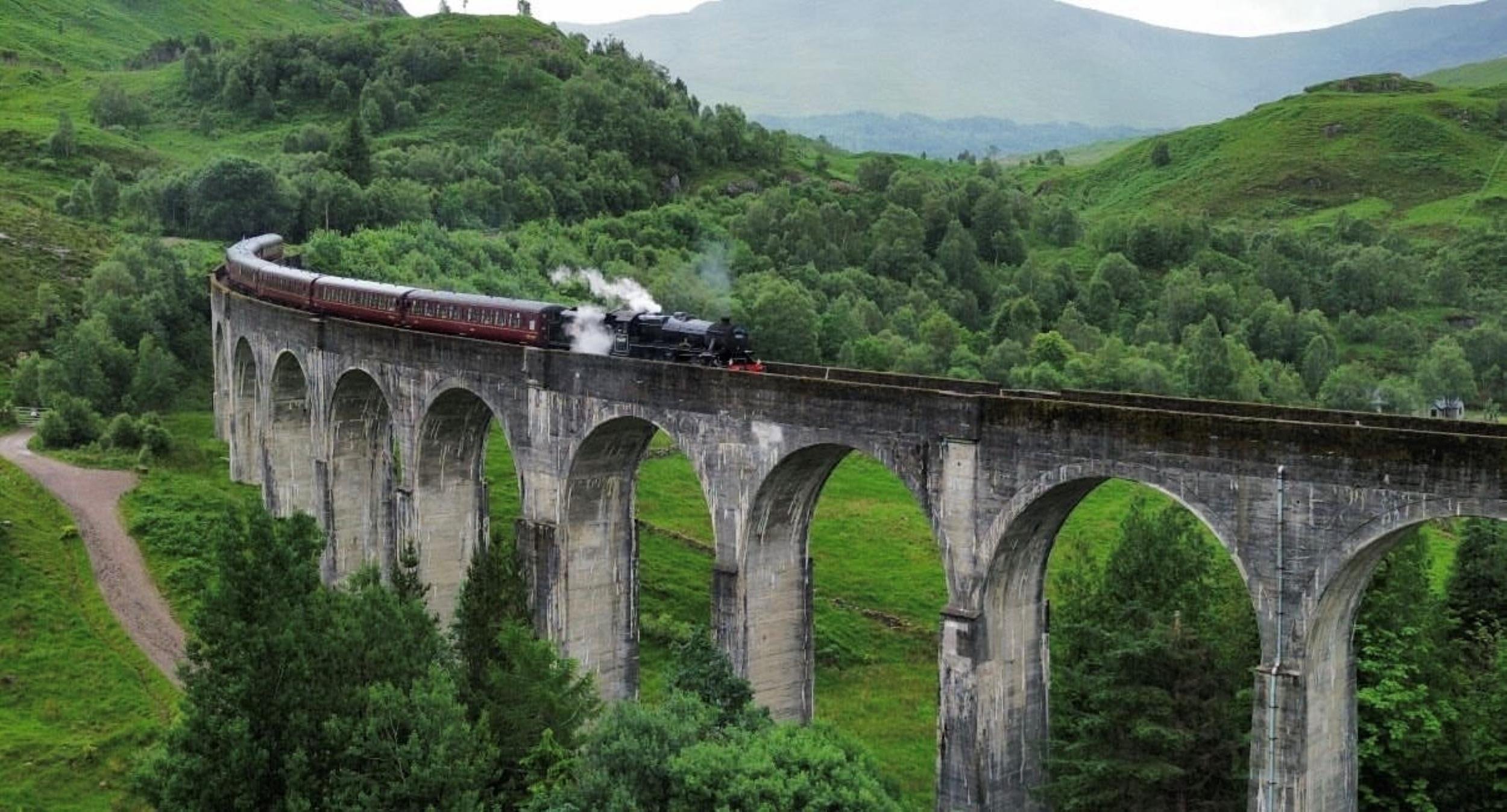 From Edinburgh: Glenfinnan Viaduct, Glencoe & Highlands Day Tour