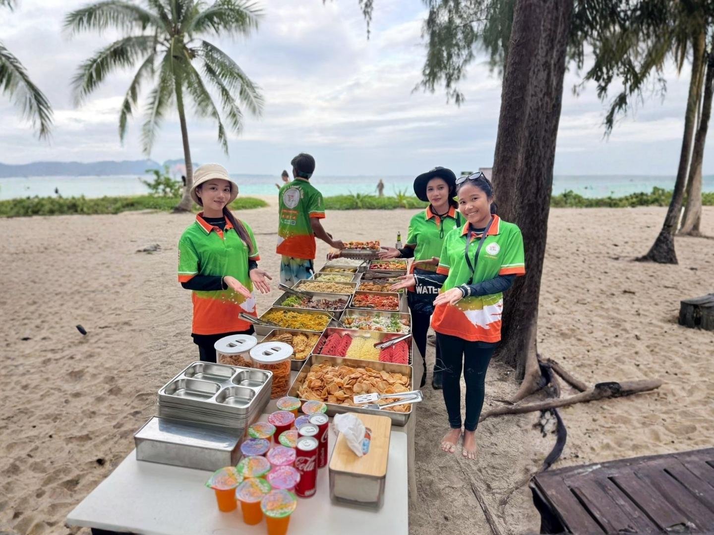 Phi Phi Islands & 4 Islands Sunset BBQ Cruise