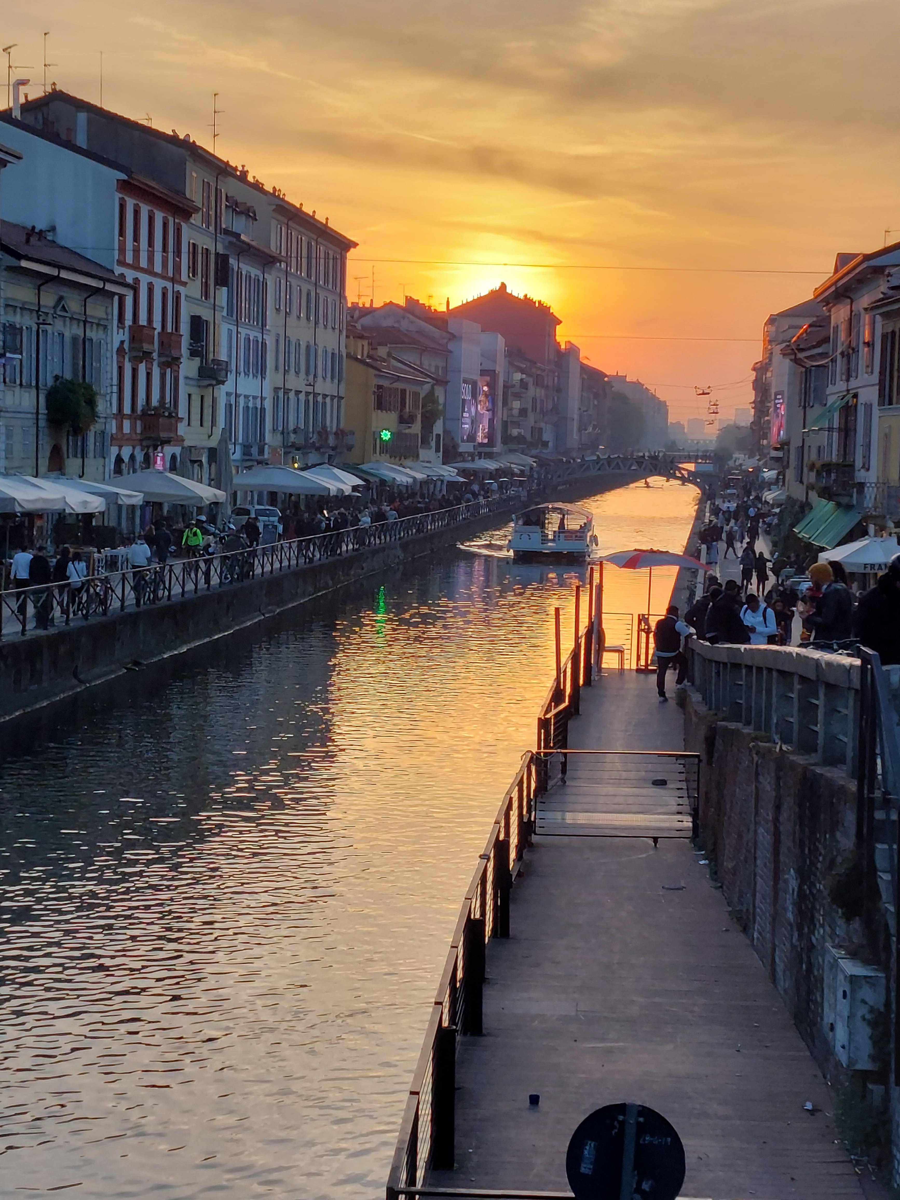 Milan City Pass: Duomo, La Scala & Navigli Canal Cruise