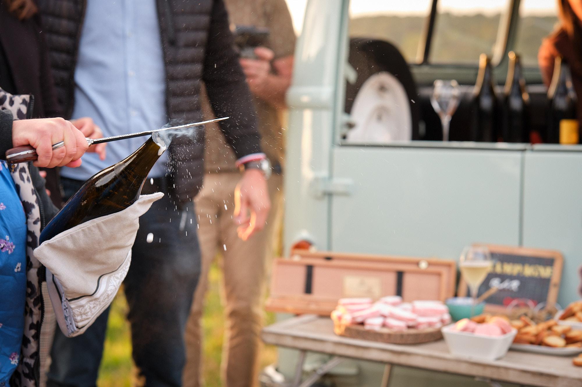 From Epernay : Champagne tasting with a vintage car