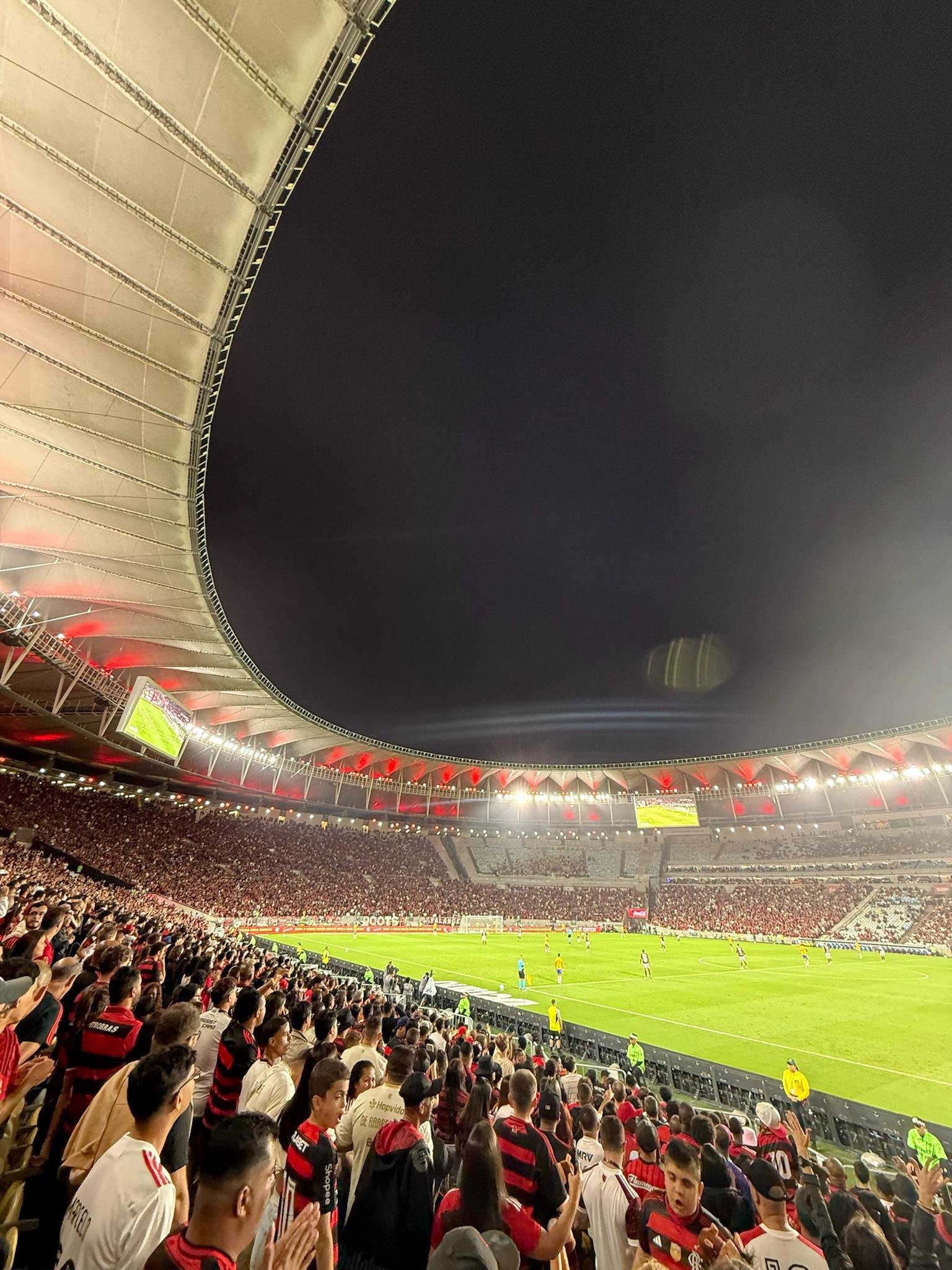 Rio de Janeiro: Live Maracanã Football Match Experience with Private Transfer