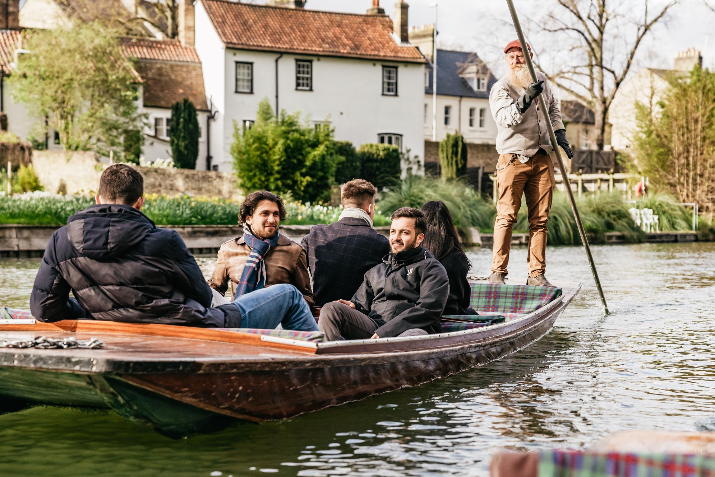 Punting tour in Cambridge — image 4