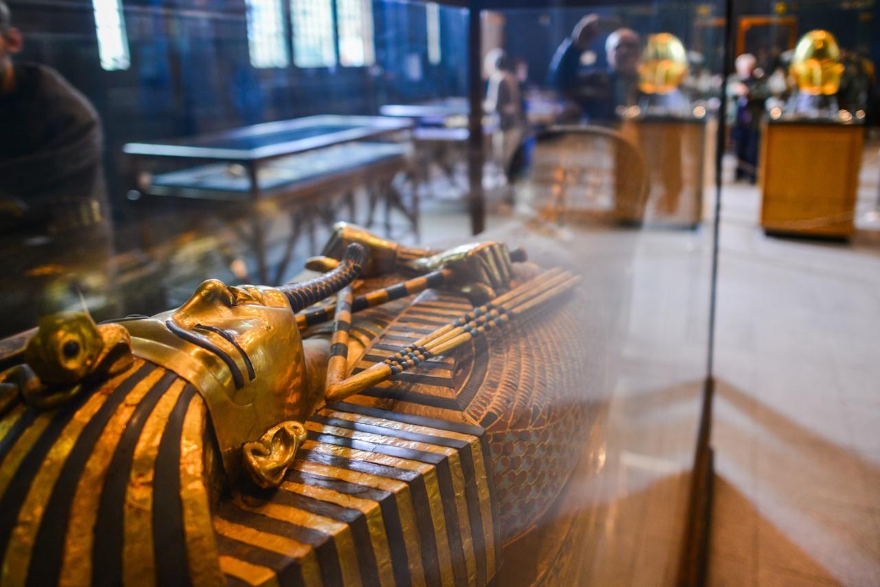 Sharm to Cairo: Giza Pyramids & Grand Museum Day Trip