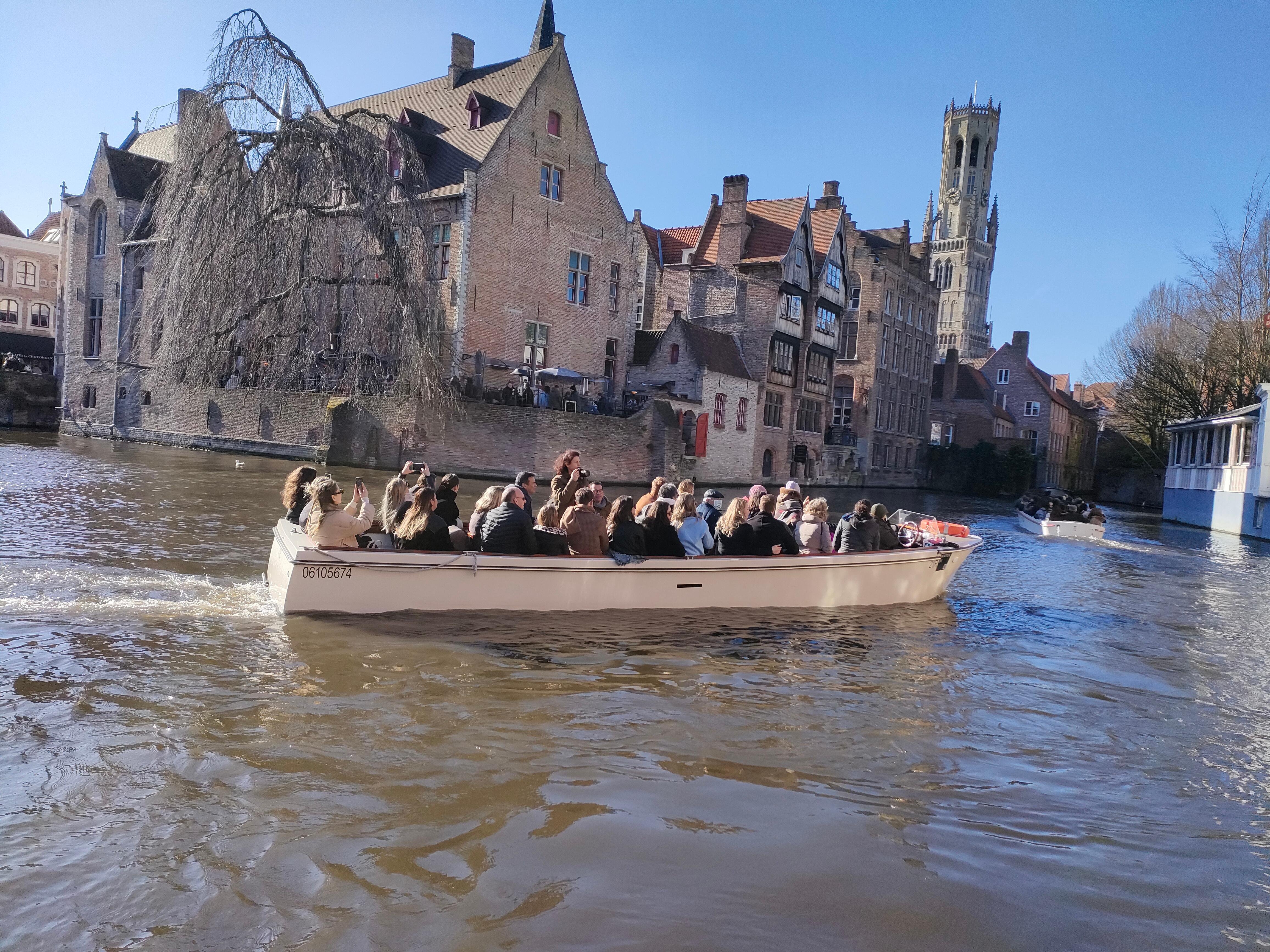 Bruges canal boat tour — medieval canals, low bridges, the Belfry and the Beguinage in the Venice of the North — image 15