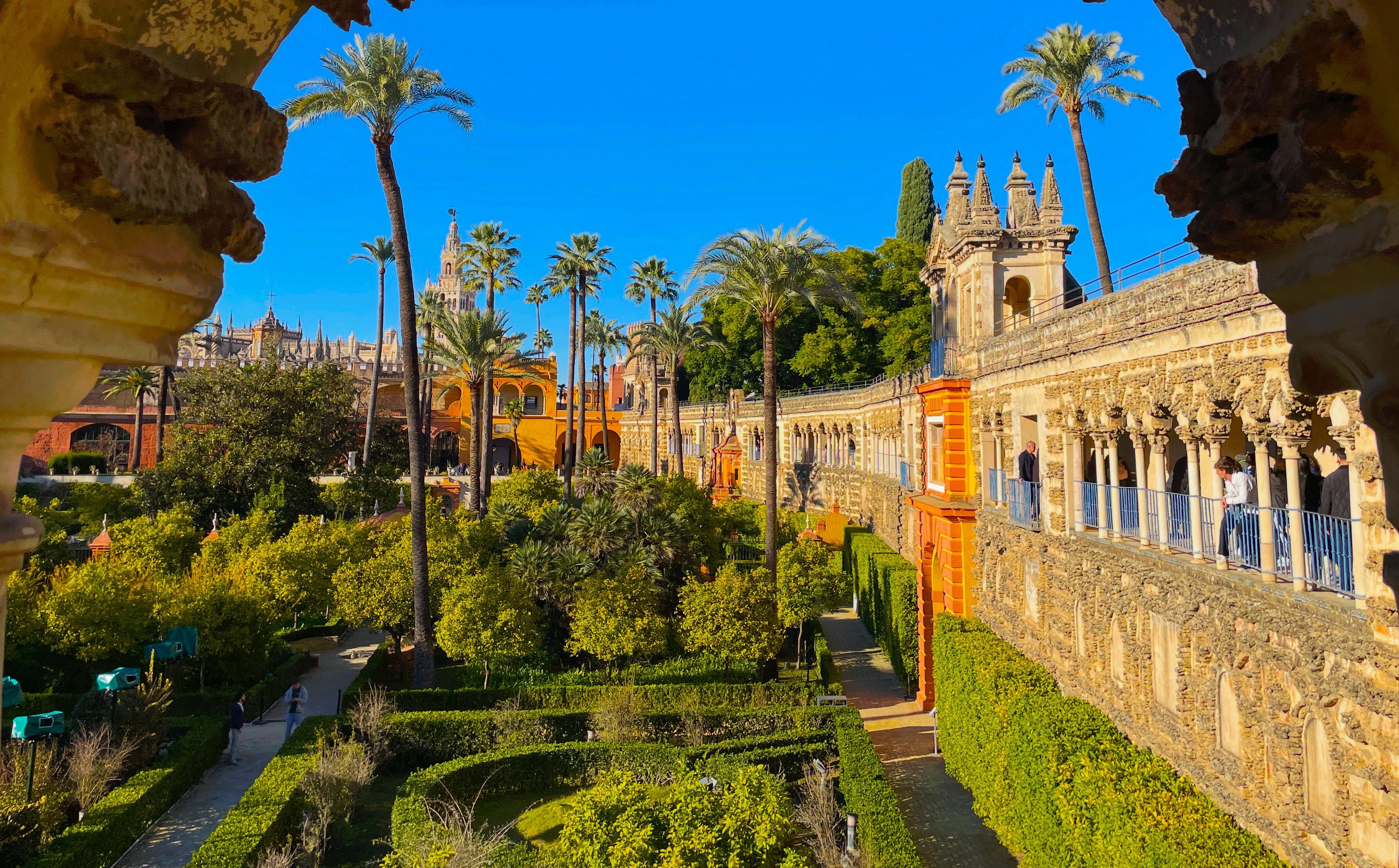 Seville: Alcázar, Cathedral & Giralda Skip-the-Line Tour — photo from GetYourGuide listing