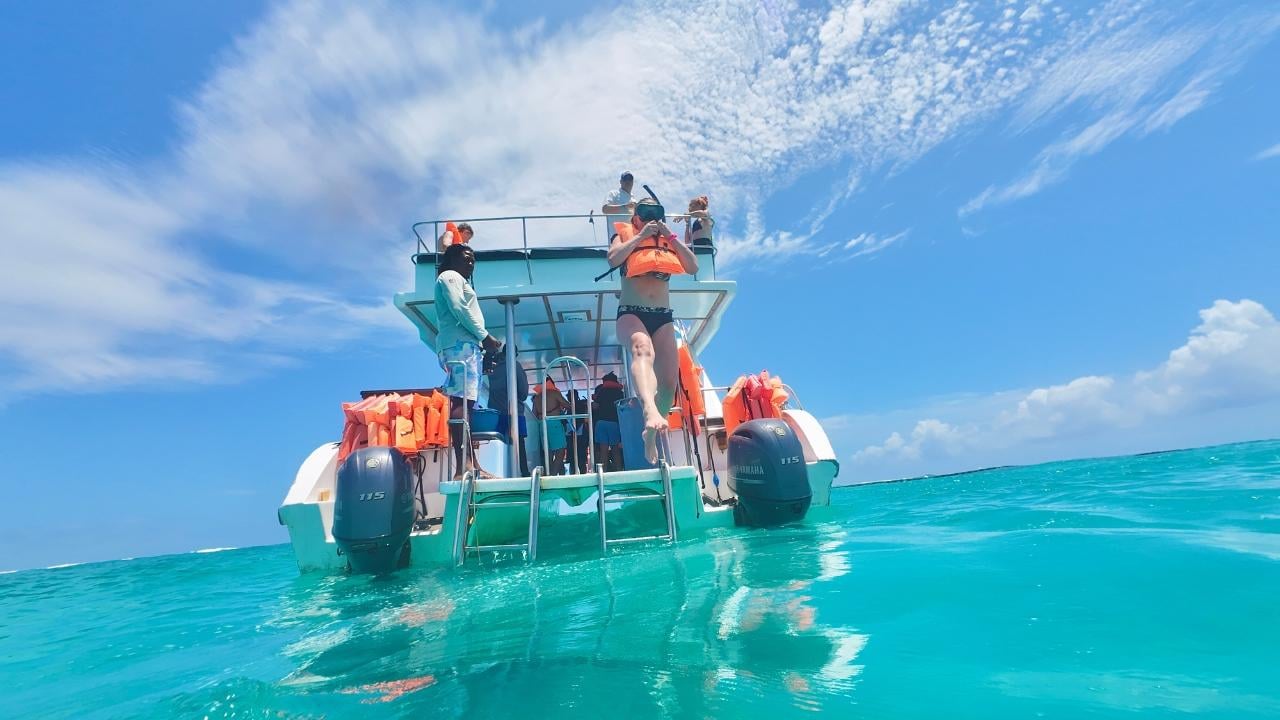 Catamaran Sailing with Snorkeling & Natural Pool