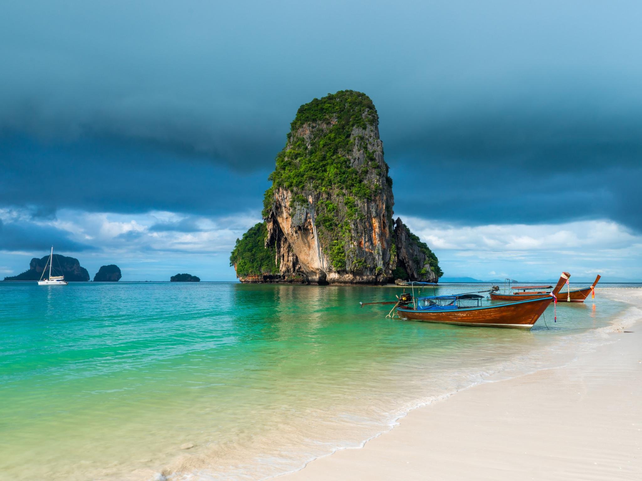 Krabi 4-Island Longtail Boat Day Trip with Lunch