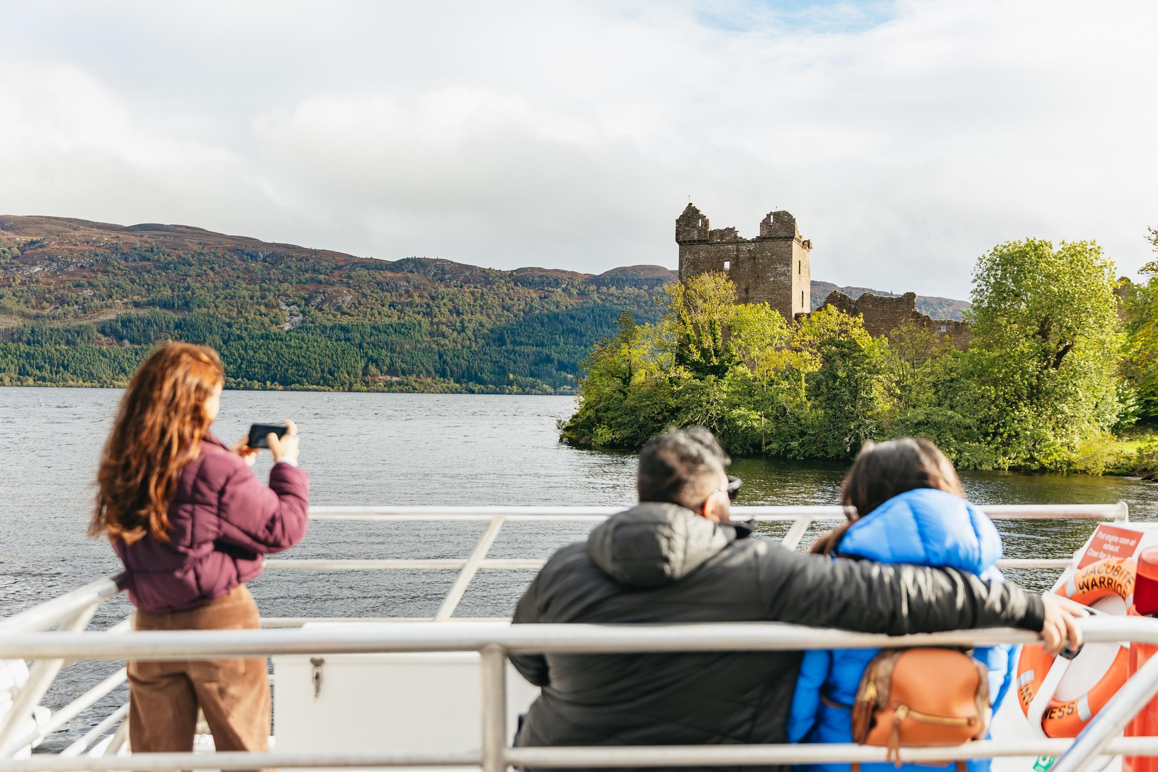 Loch Ness Small-Group Day Trip from Inverness with Cruise