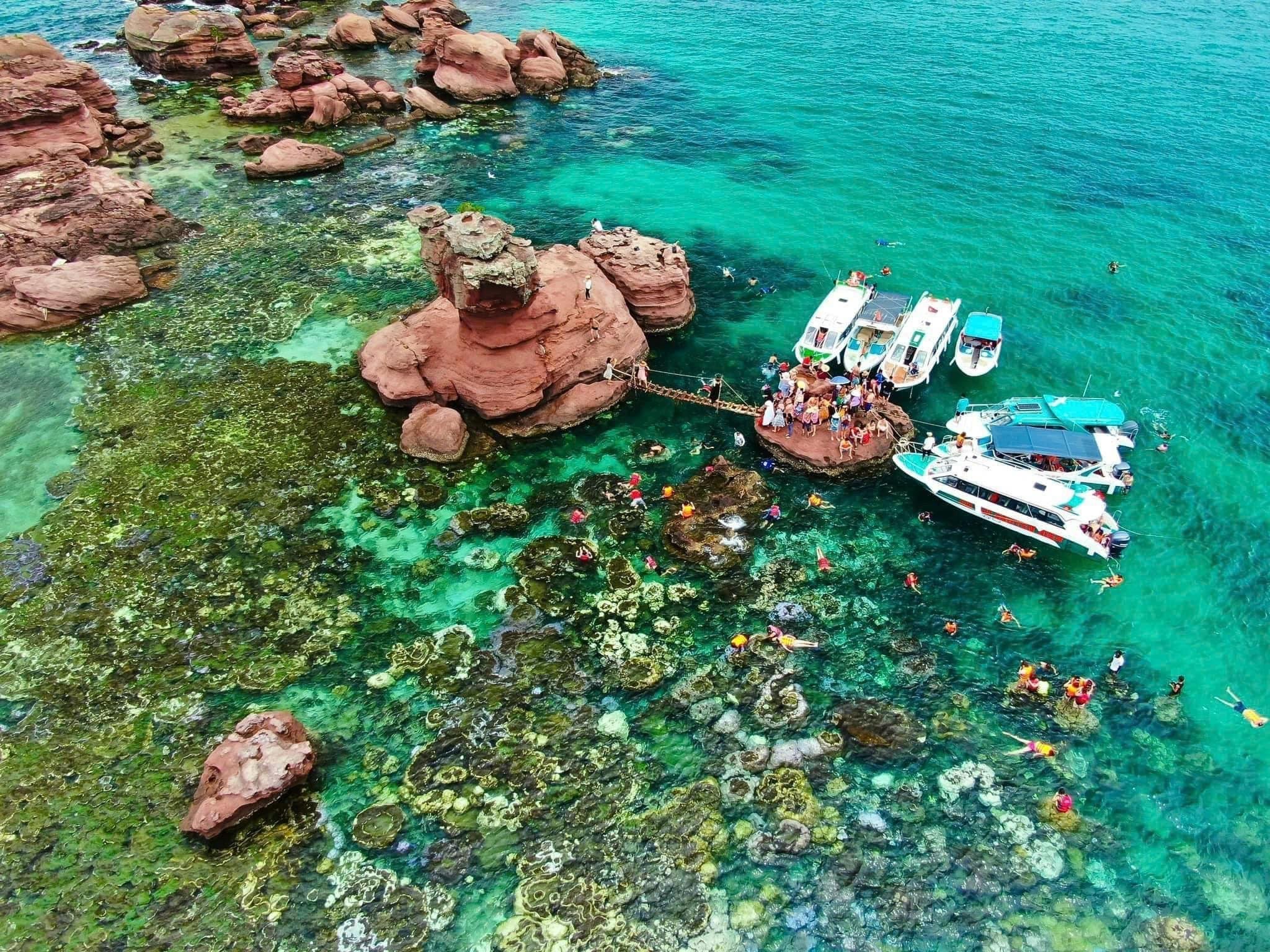 Phu Quoc Three-Island Canoe Adventure