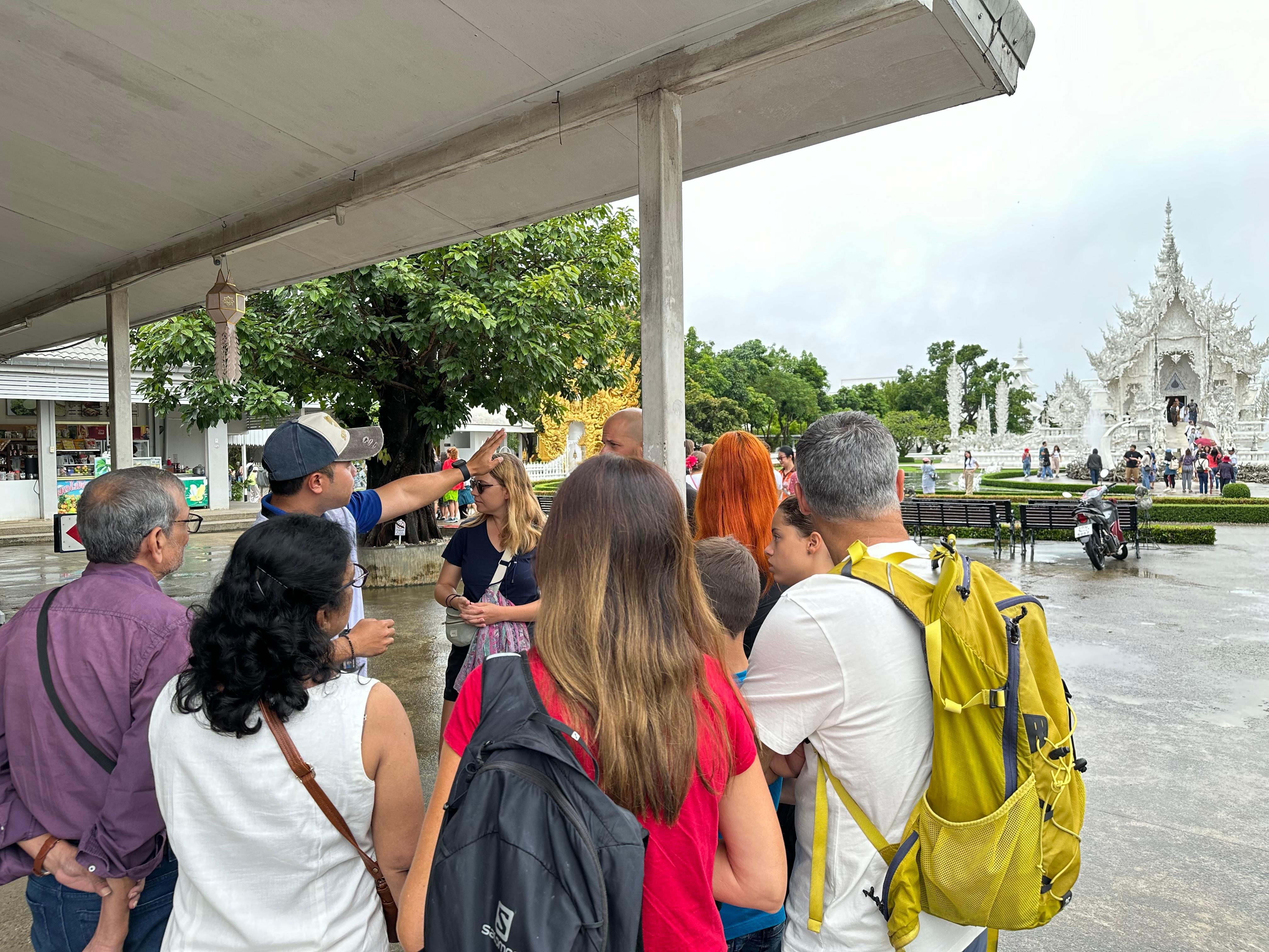 Chiang Rai: 7 Iconic Landmarks & Riverside Buffet Tour