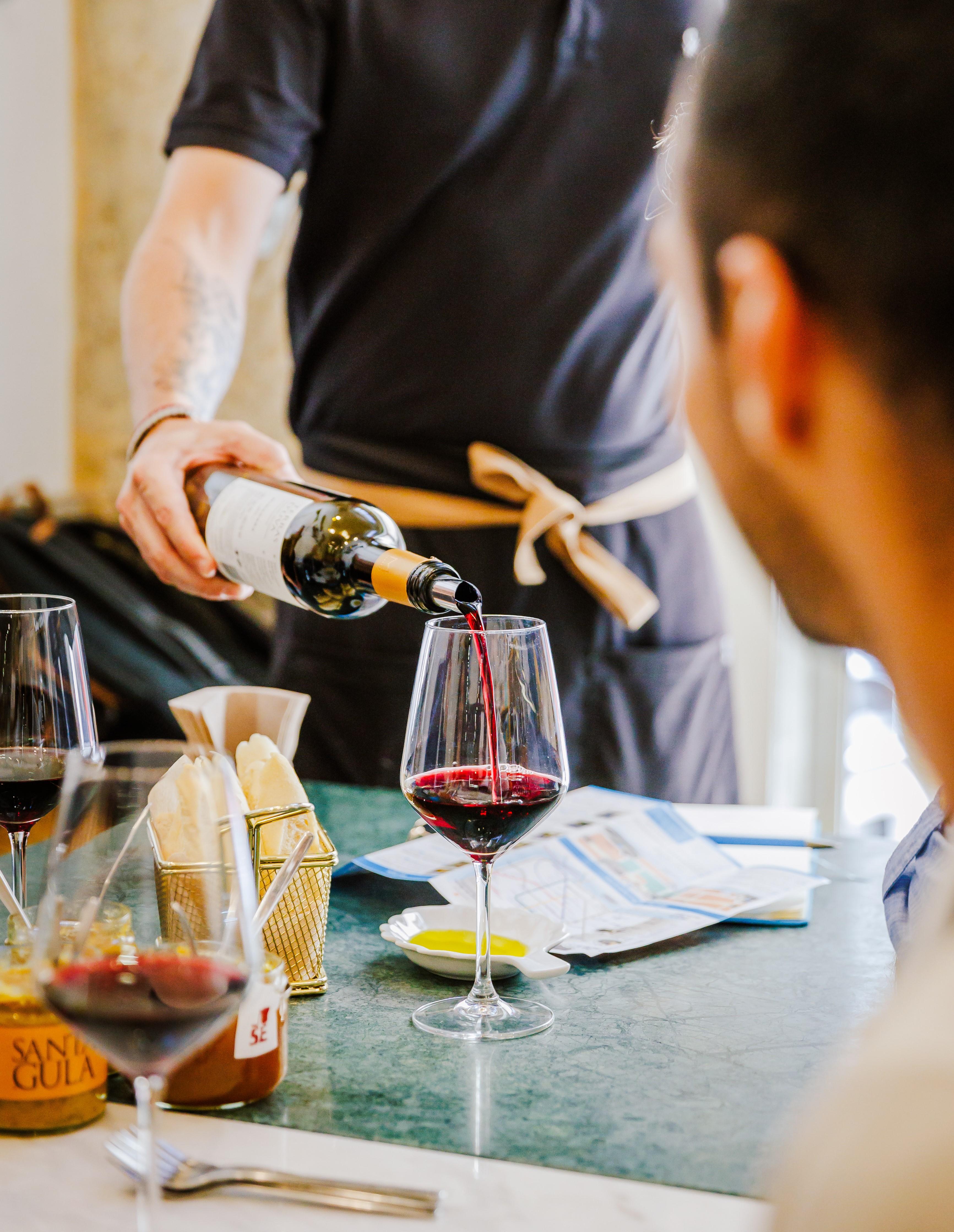 Lisbon Bites & Sips: Small-Group Food & Wine Walk