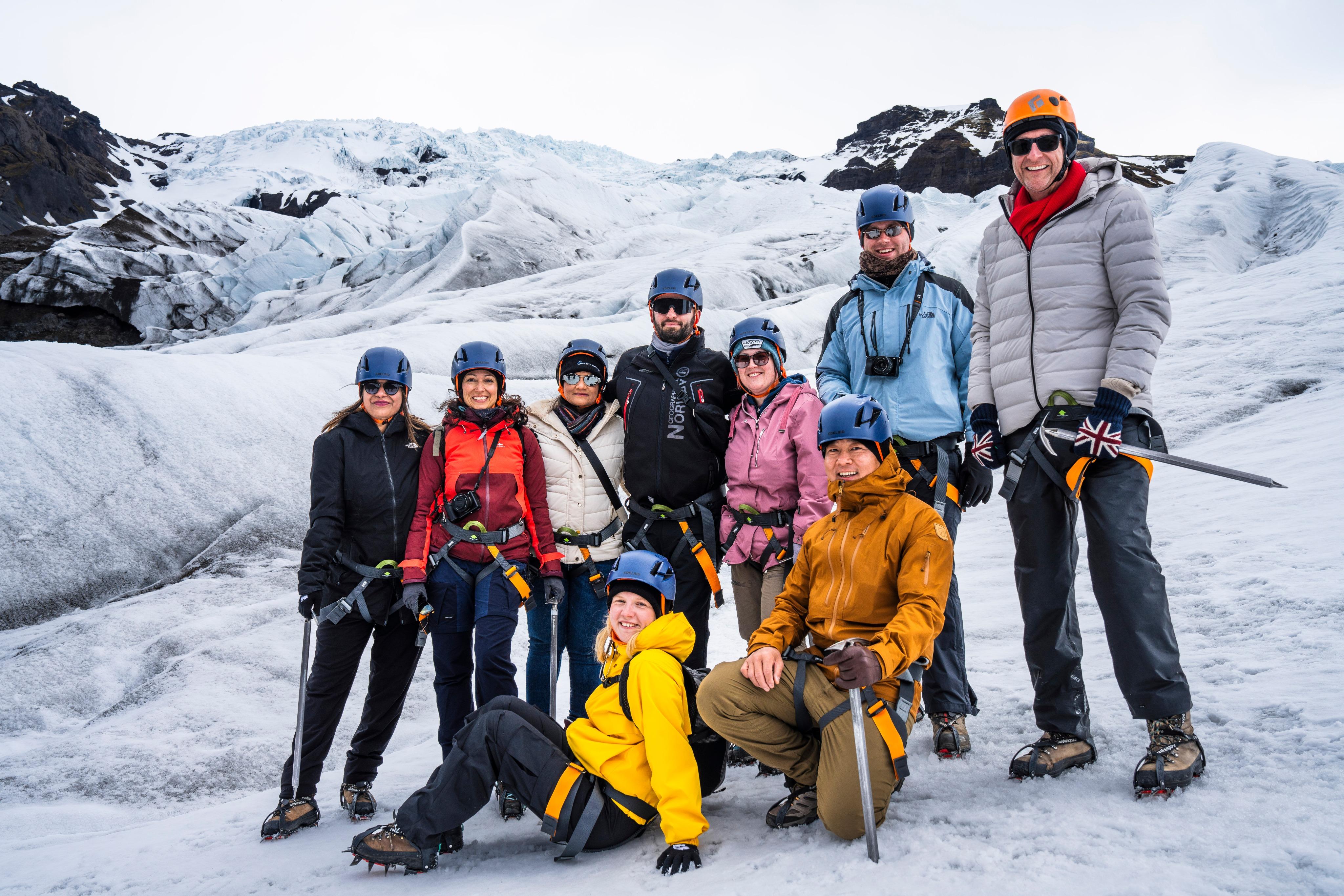 Skaftafell: Blue Ice Cave & Glacier Hike on Vatnajökull