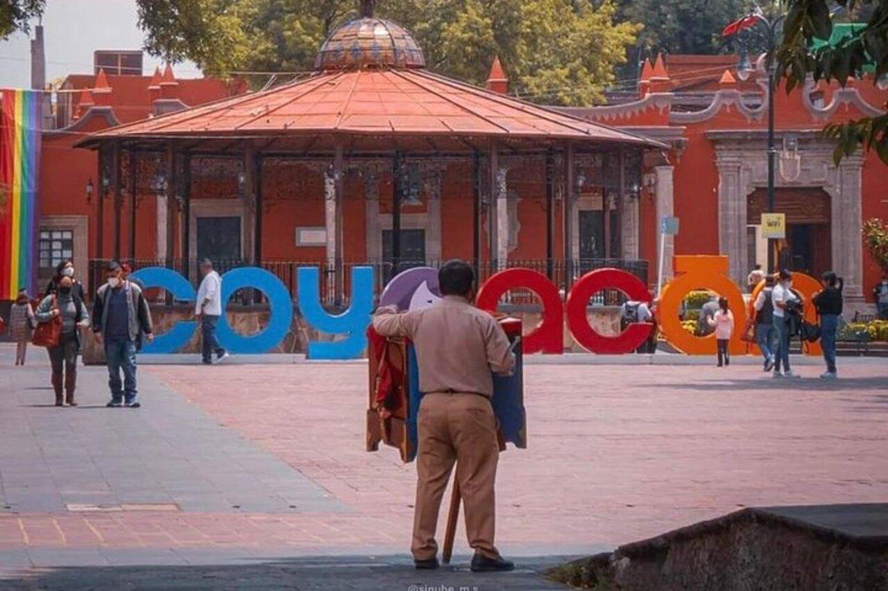 Xochimilco, Coyoacán & Frida Kahlo Museums Full-Day Tour