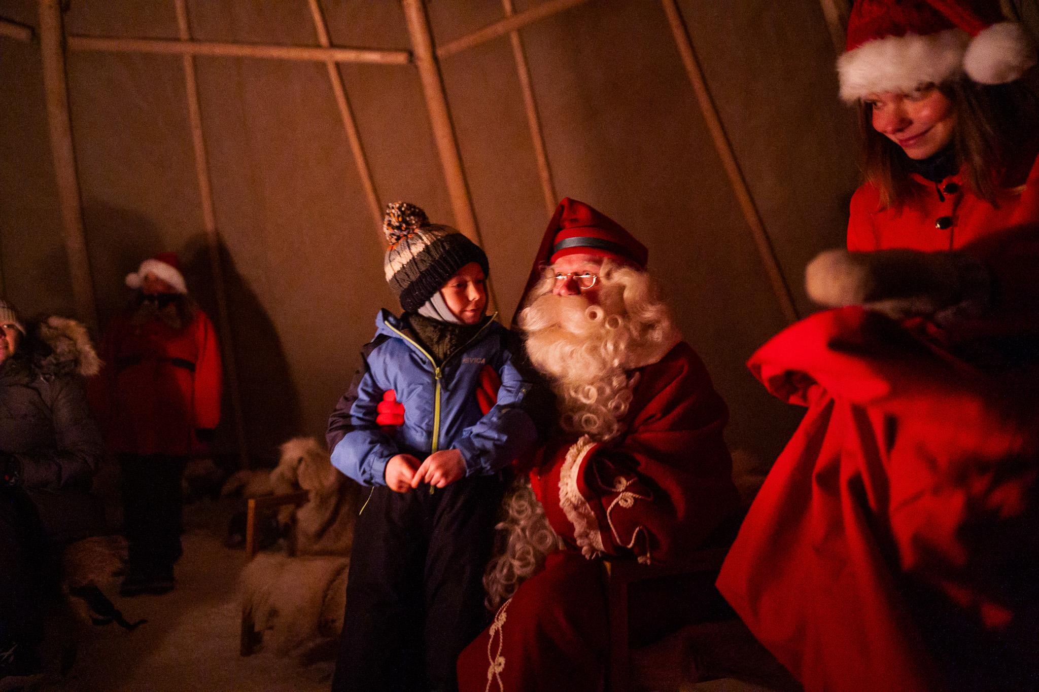 Rovaniemi: Santa Claus & Northern Lights Forest Experience