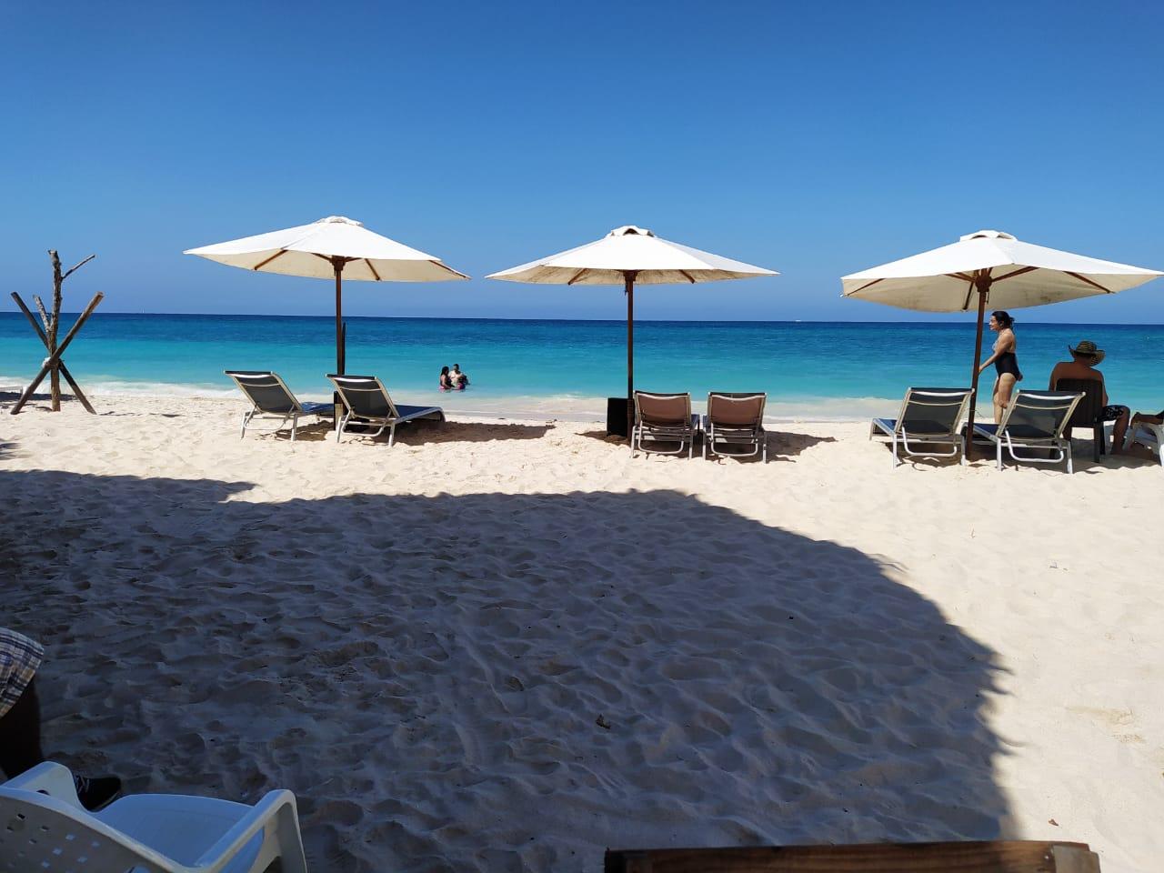 Barú Island & Playa Blanca Day Trip with Lunch