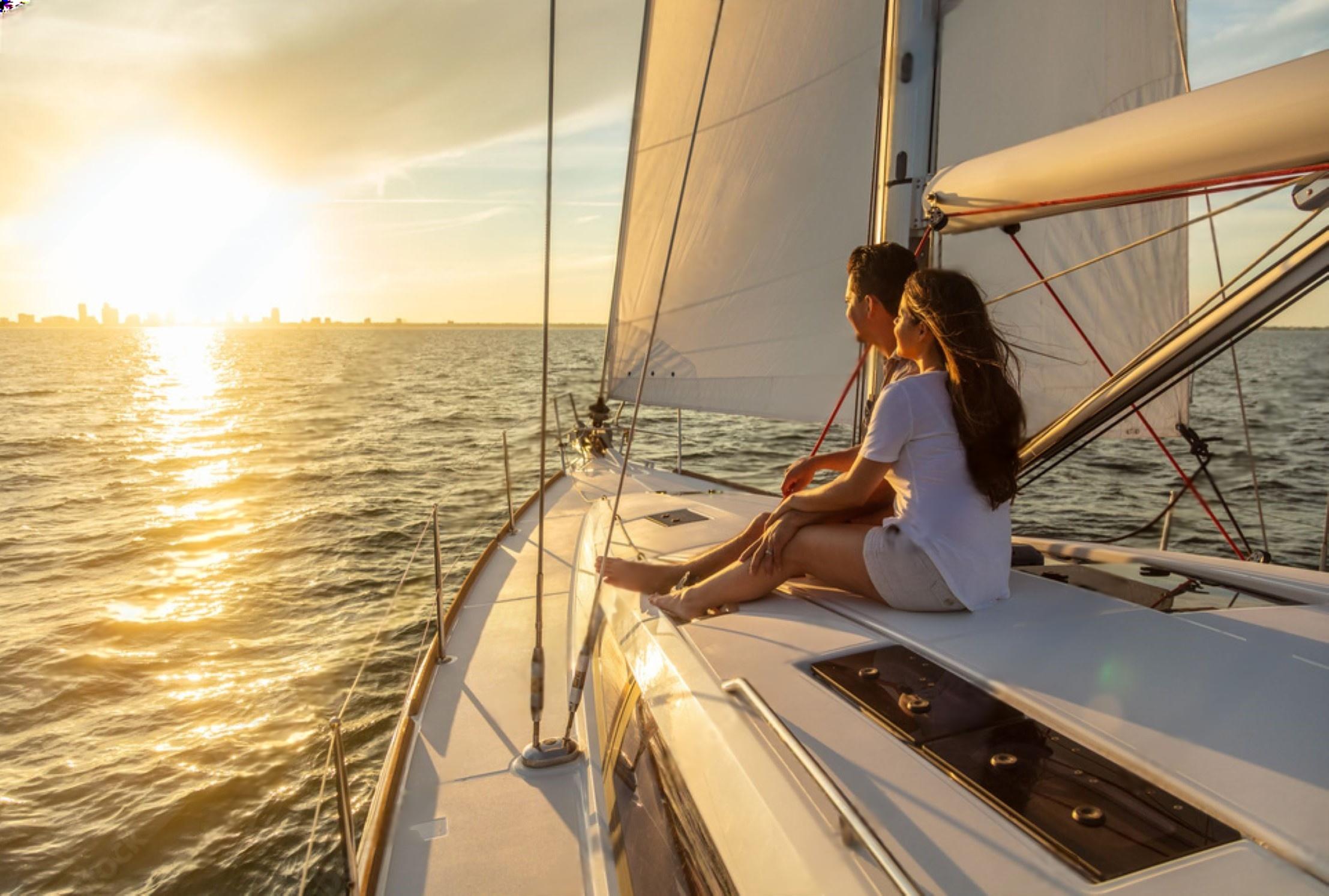 Sunset Sailing Cruise to Dia Island from Heraklion