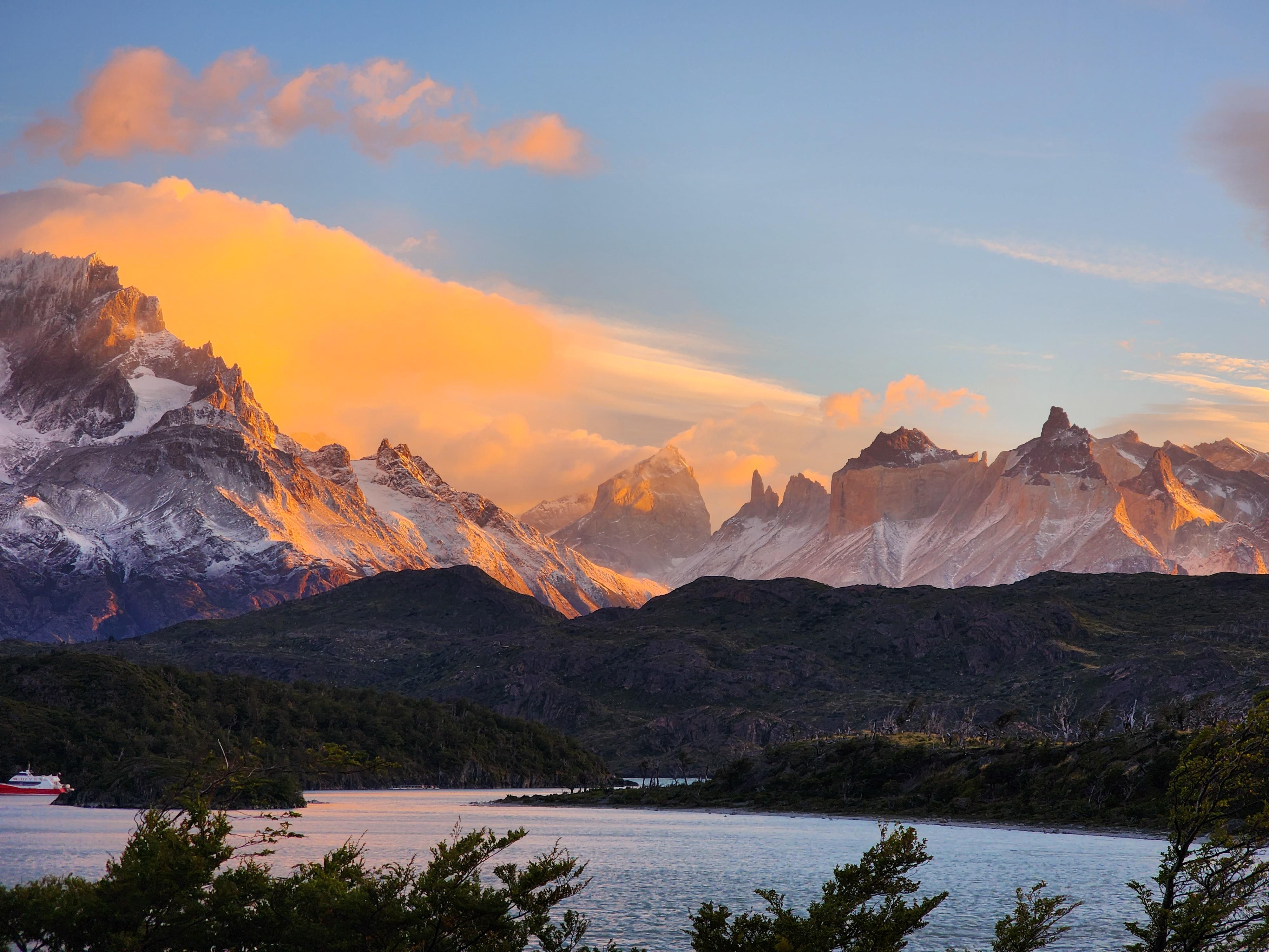 Full-Day Torres del Paine Expedition from Puerto Natales