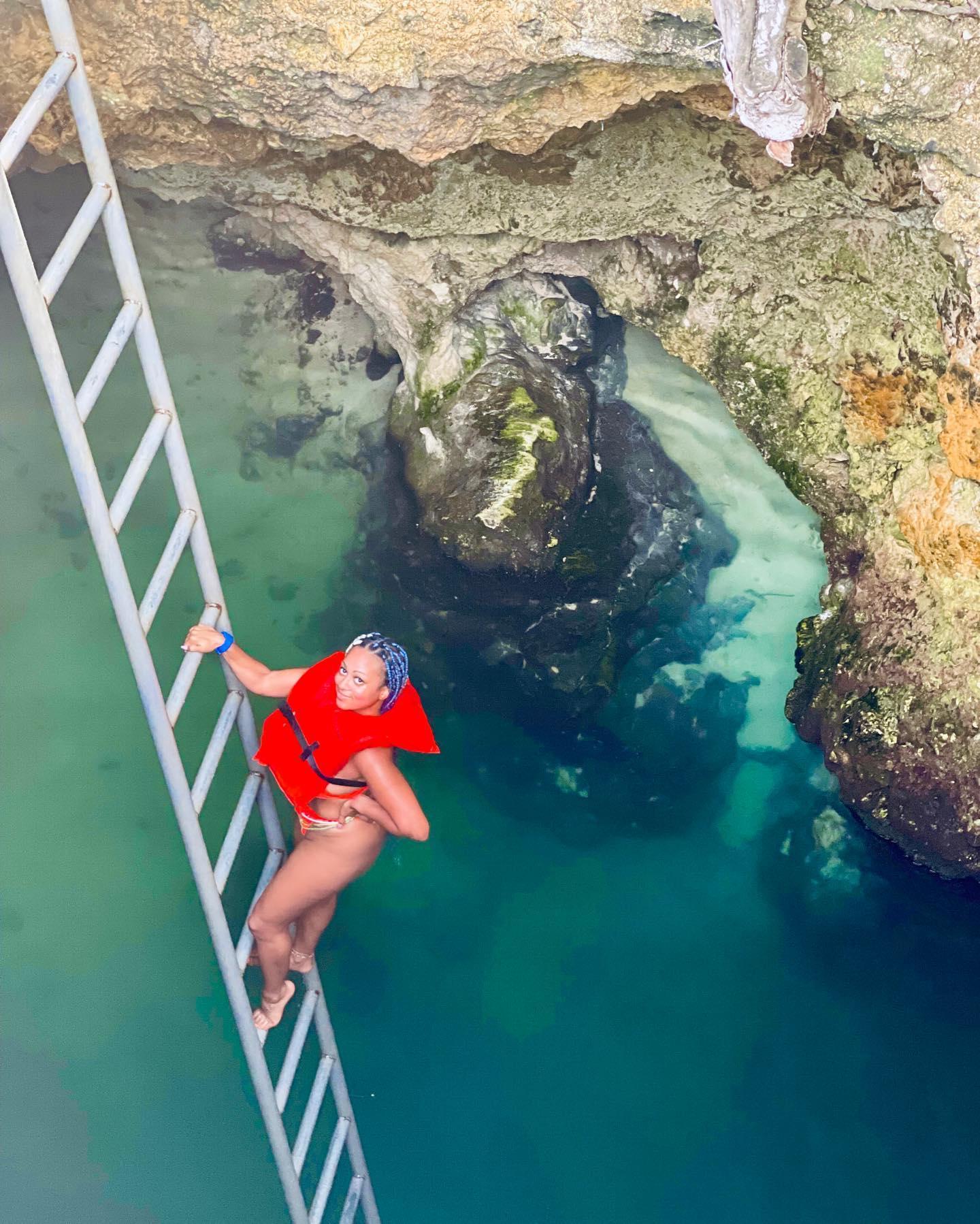 Negril Herb Farm, Mineral Spring, and Rick's Cafe Adventure