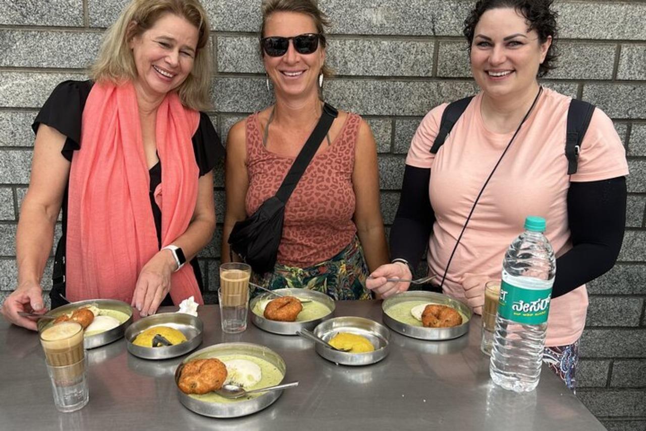 Bangalore Evening Street Food Tour & Lalbagh Gardens