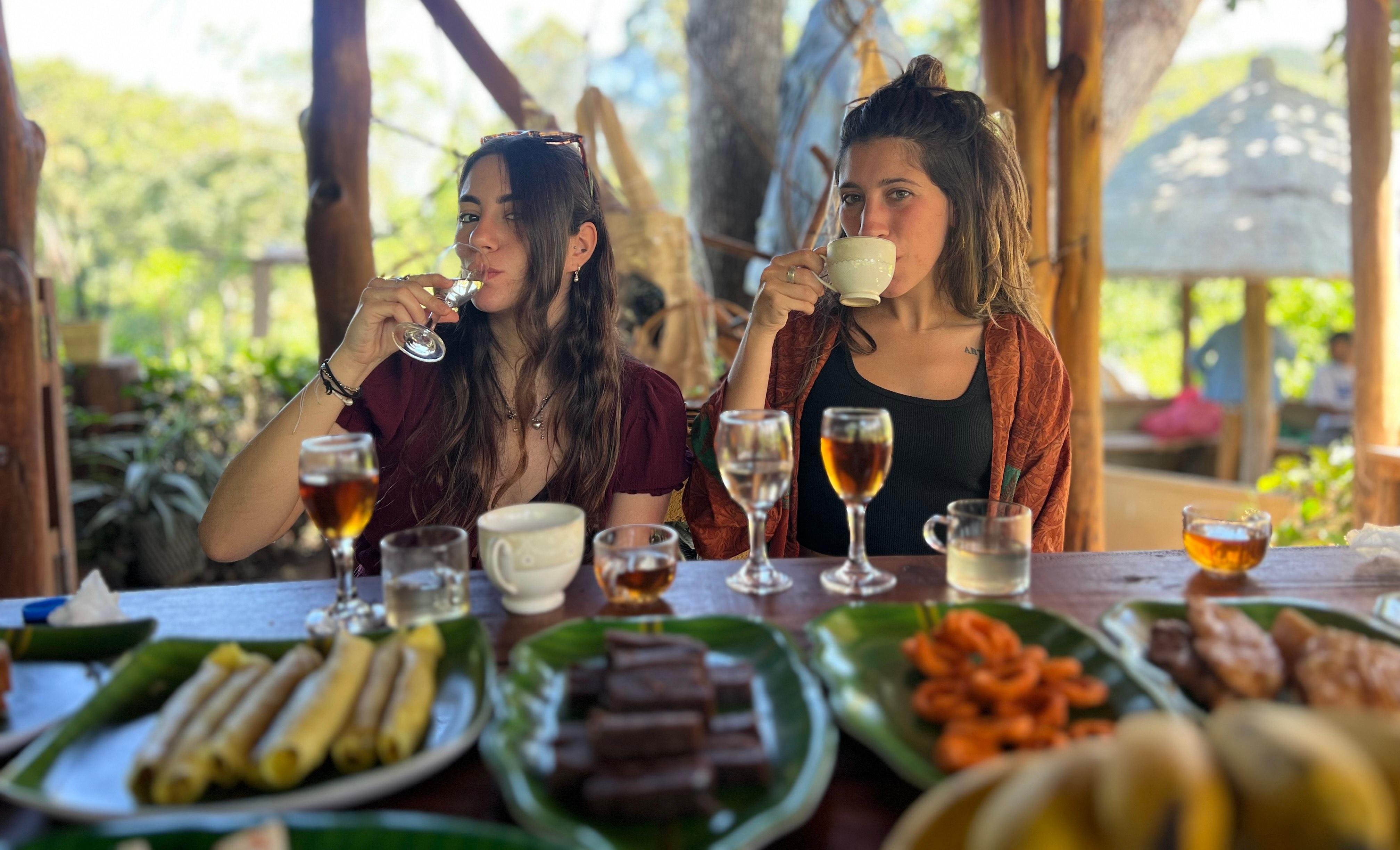 Ella: Hands-On Tea Crafting and Tasting Experience