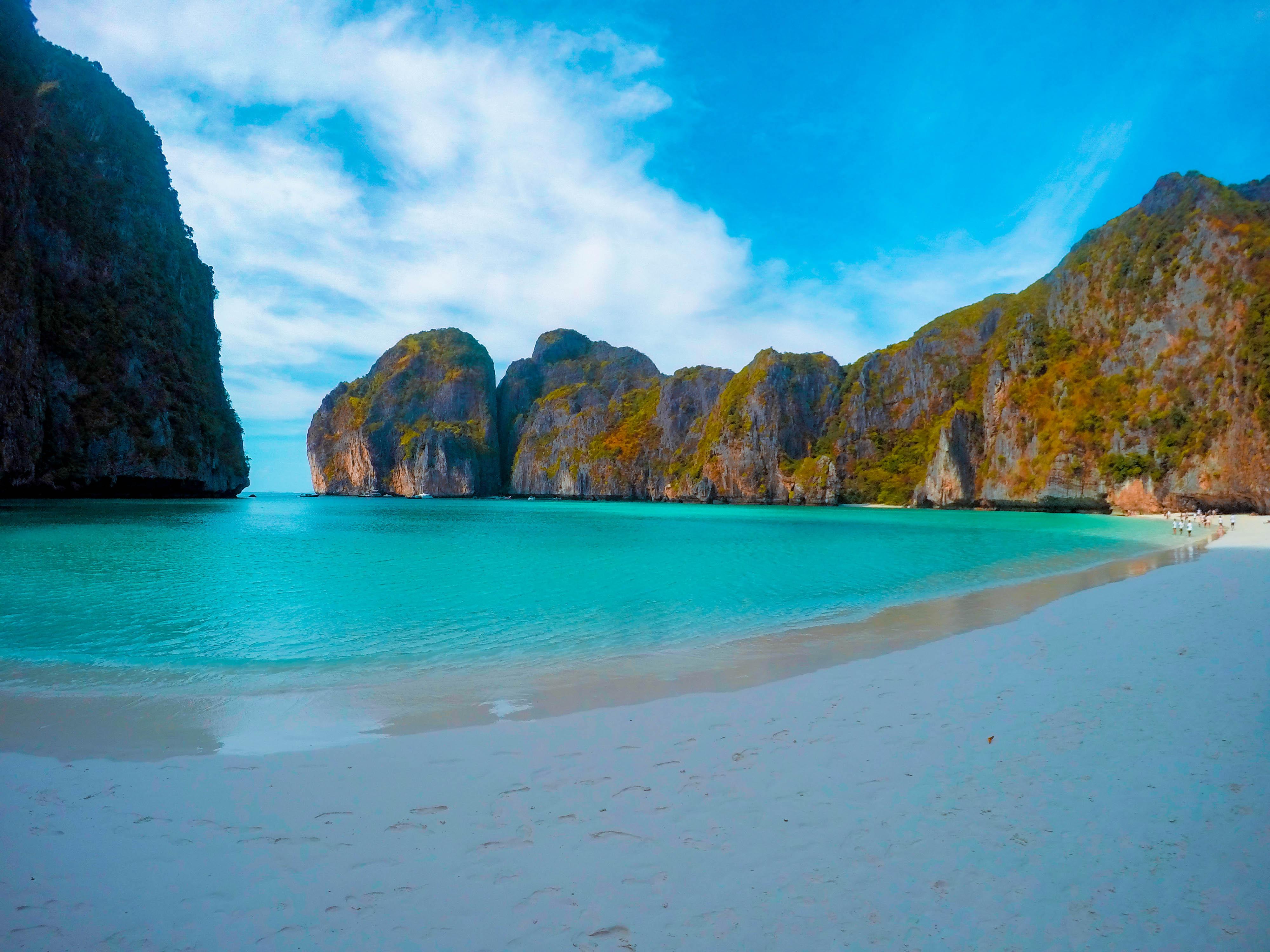 Early-Bird Phi Phi Islands Sunrise Speedboat Tour