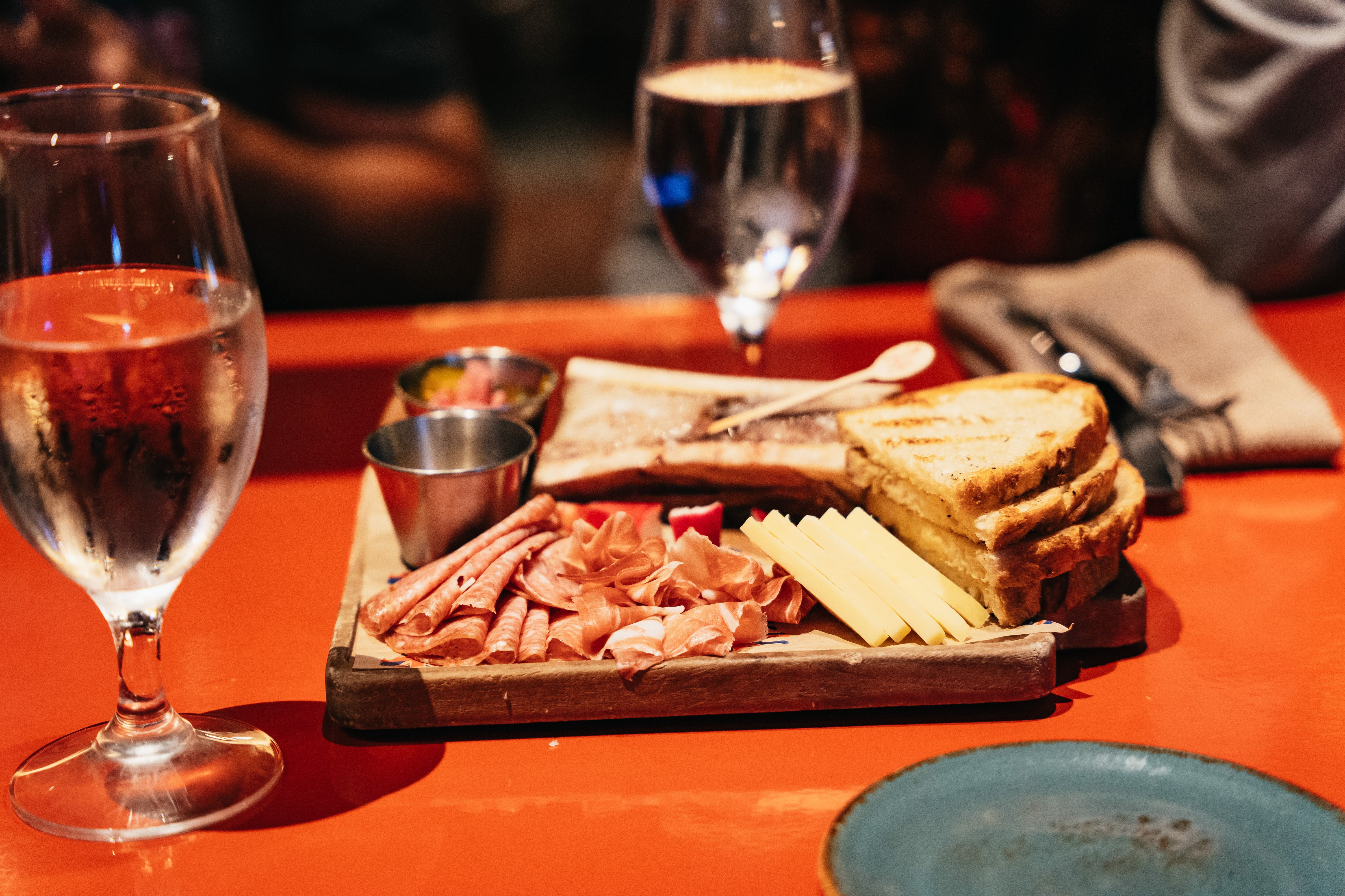 Las Vegas Strip food tour — celebrity chef dishes and venues — image 4