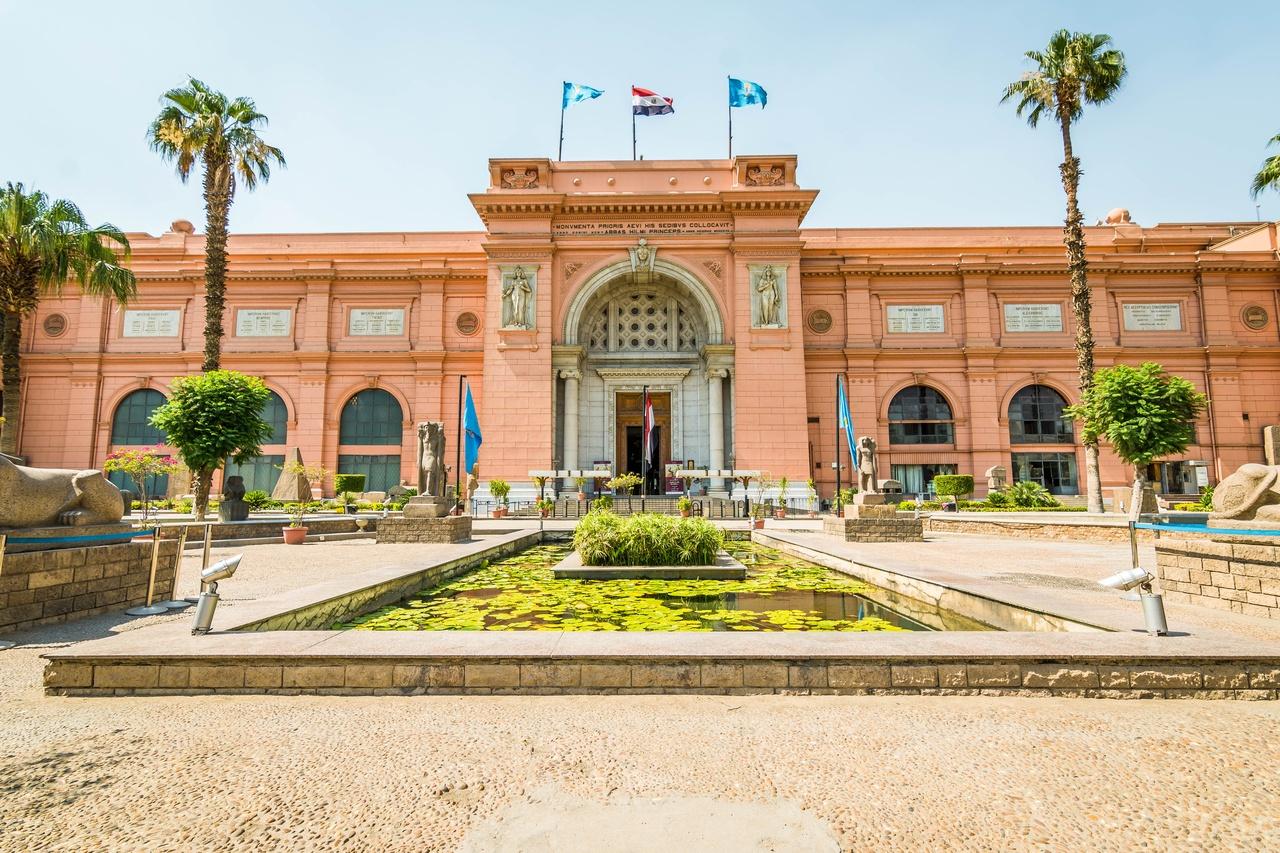 Cairo Pyramids & Museum Day Trip from Hurghada