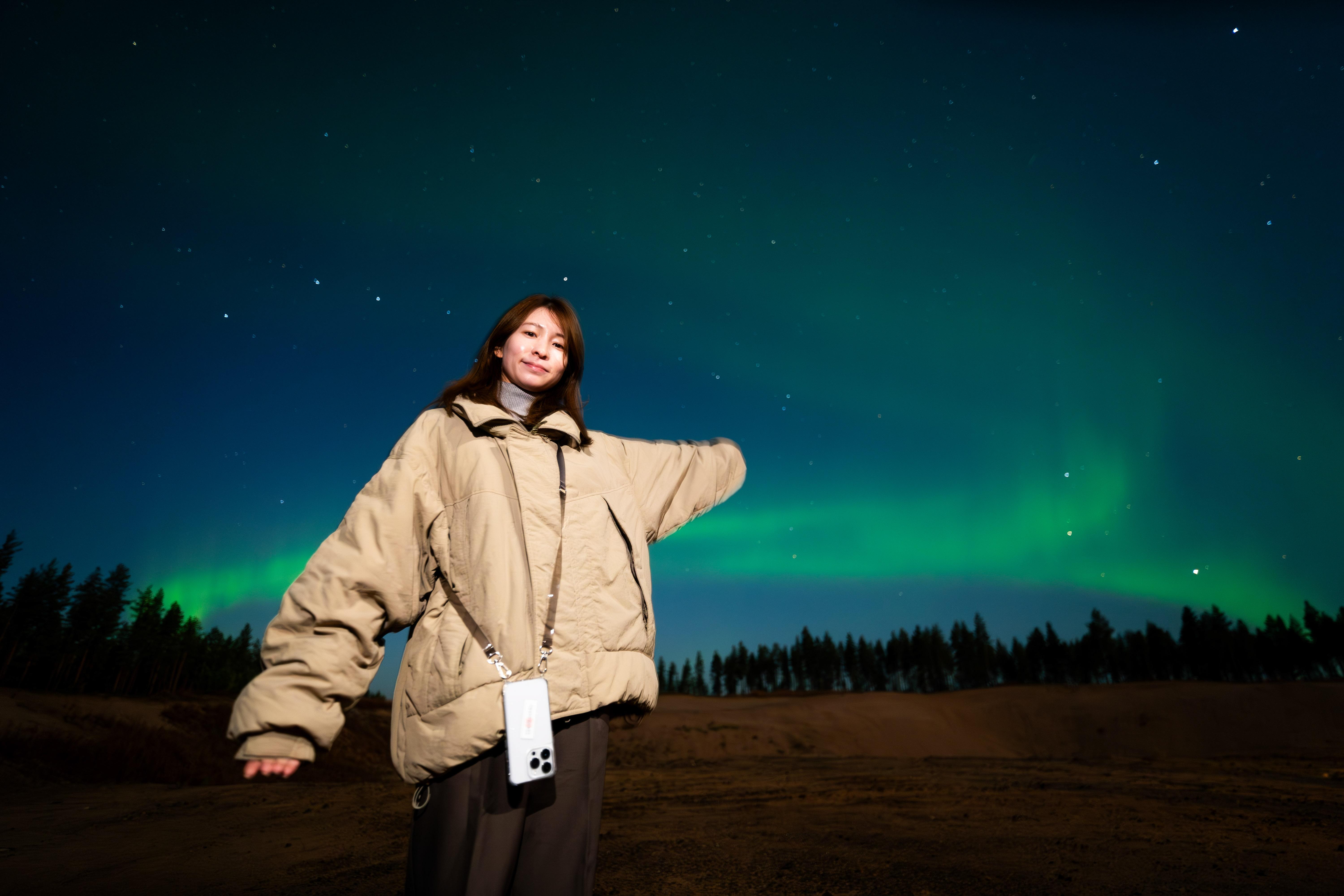 Rovaniemi Aurora Hunt – Expert-Led Northern Lights Chase with Free Photos