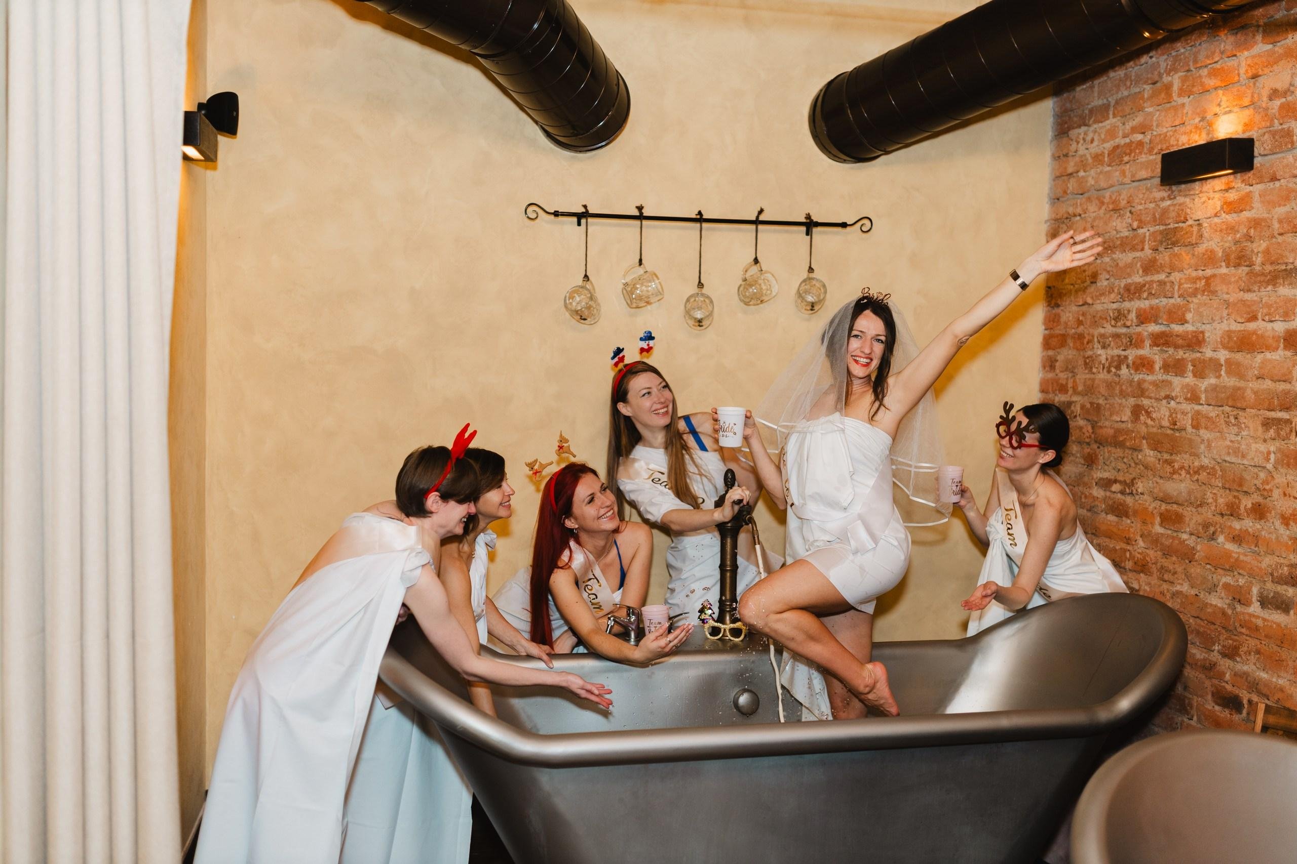 Beer Baths Letna, the beer and wine spa at Dobrovskeho 951/44 in Prague 7 - whirlpool tub, salt cave and lounge (17 of 18)