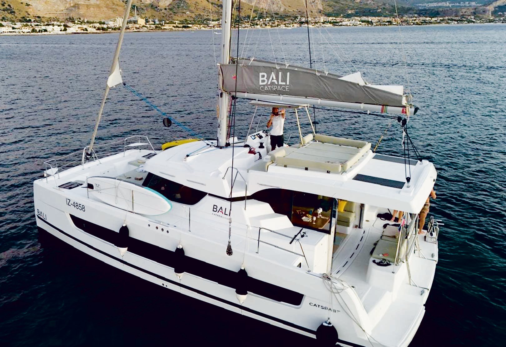 Palermo Catamaran Cruise with Lunch or Aperitif-Dinner