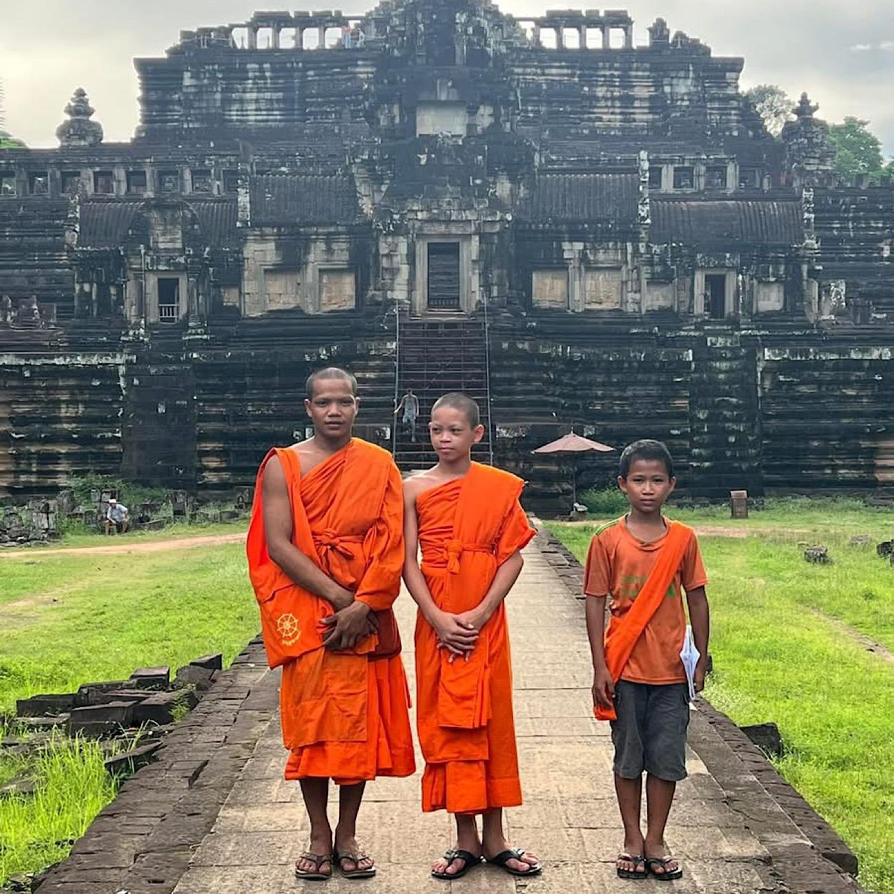 Siem Reap: Bespoke Angkor Wat Sunrise or Sunset Private Tour