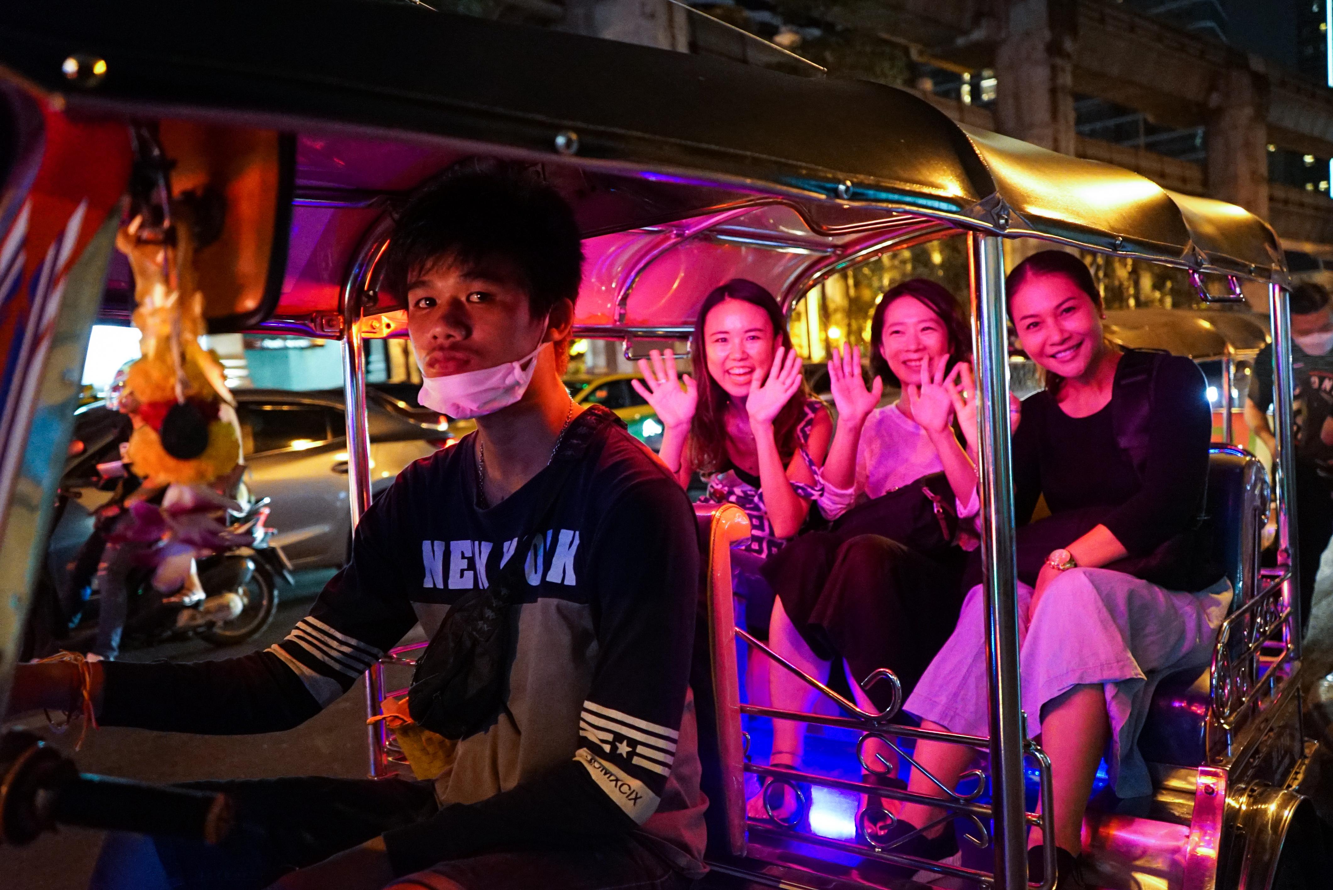 Bangkok Tuk Tuk Night Food & Drinks Tour