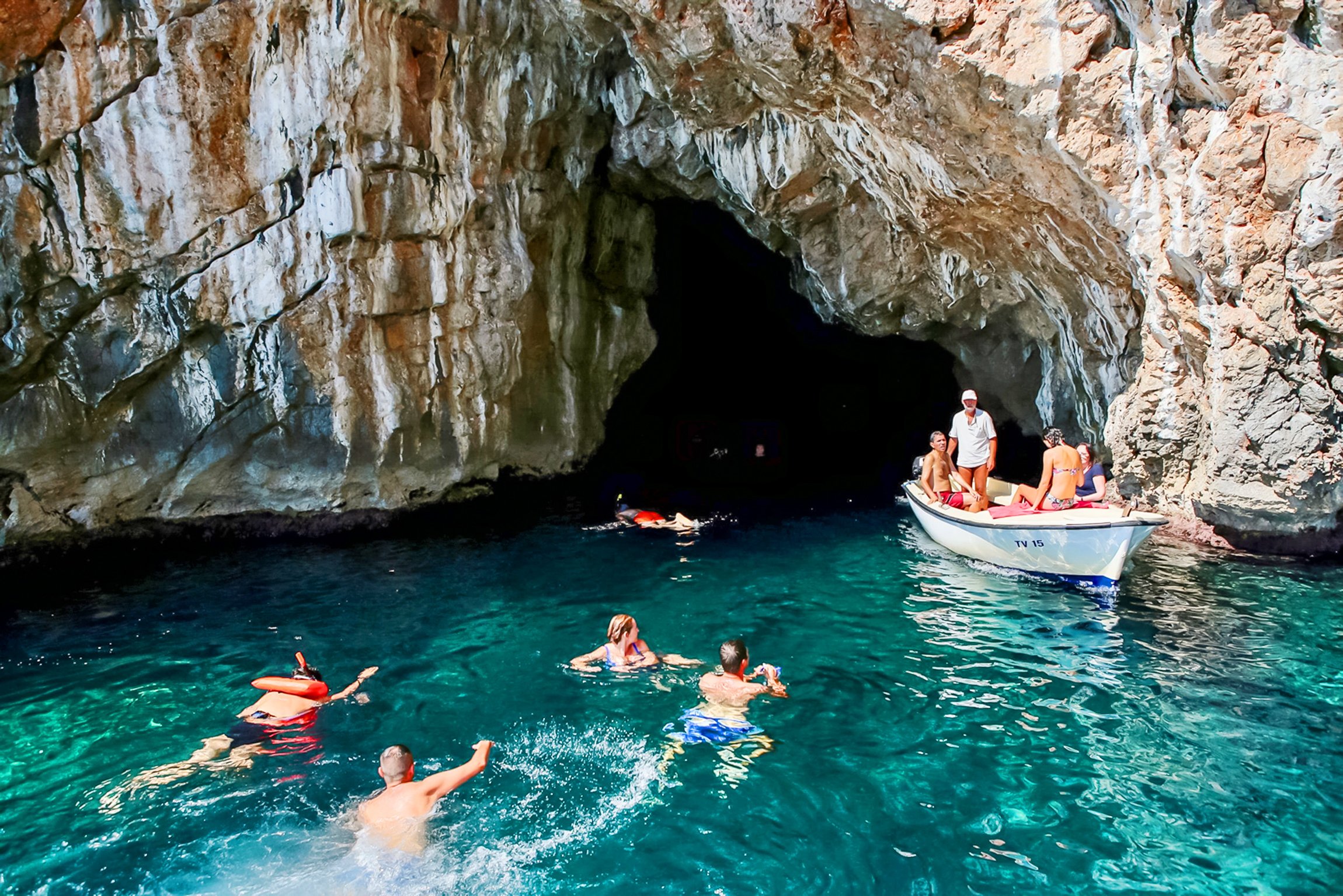 Montenegro full-day boat tour from Kotor — image 5